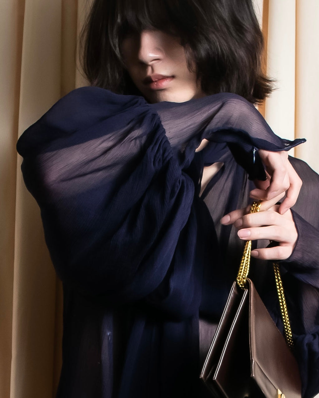 "HERMES" Bowtie detail balloon sleeve sheer pullover