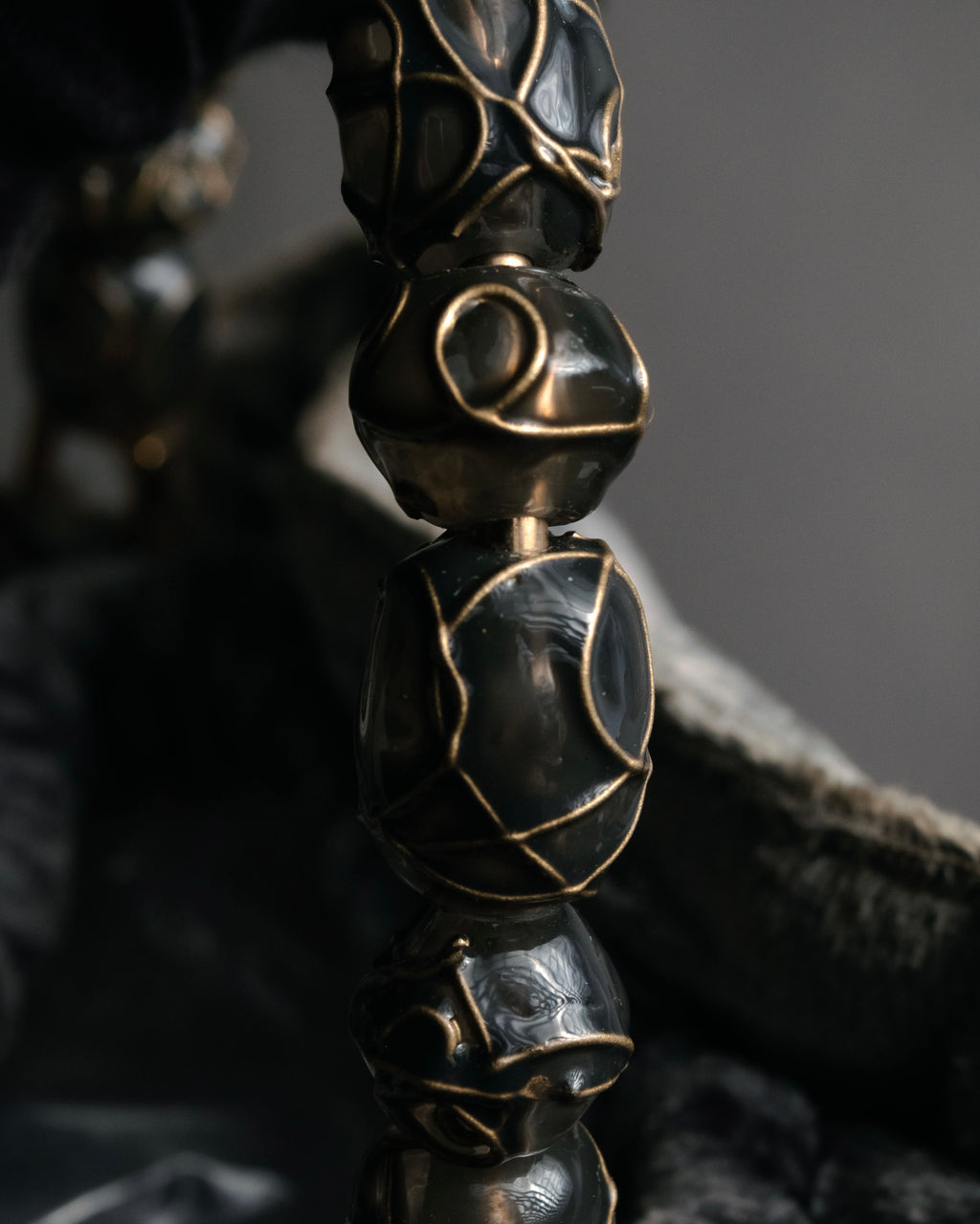 –SPECIAL– “Christian Dior”
90’s-00’s Beaded handle velvet pouch bag