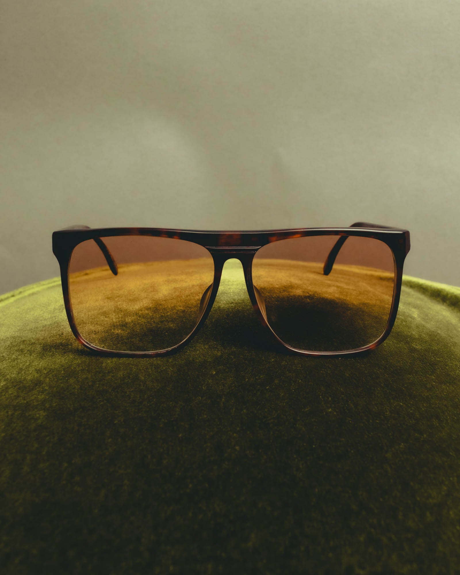 "Yves Saint Laurent" 80's Oversized tortoiseshell square sunglasses