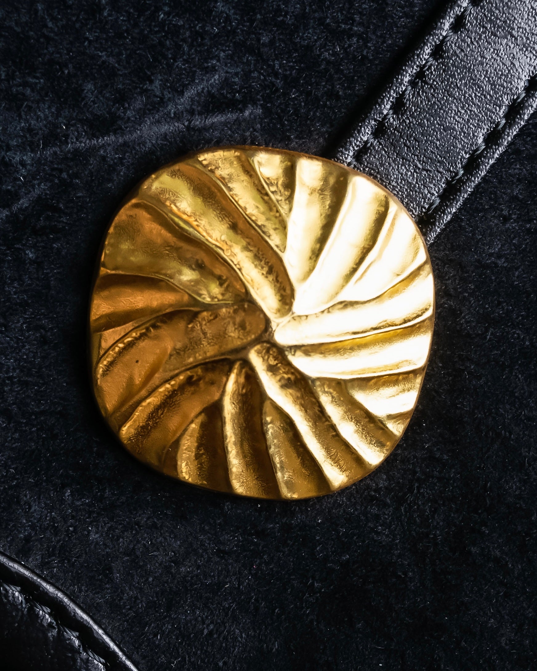 "YVES SAINT LAURENT" Gold medallion motif design suede leather shoulder bag