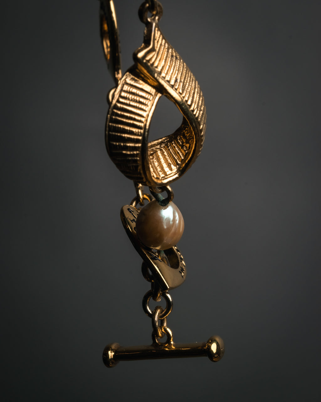 “Yves Saint Laurent” 80’s-90’s Baroque pearl heart motif necklace