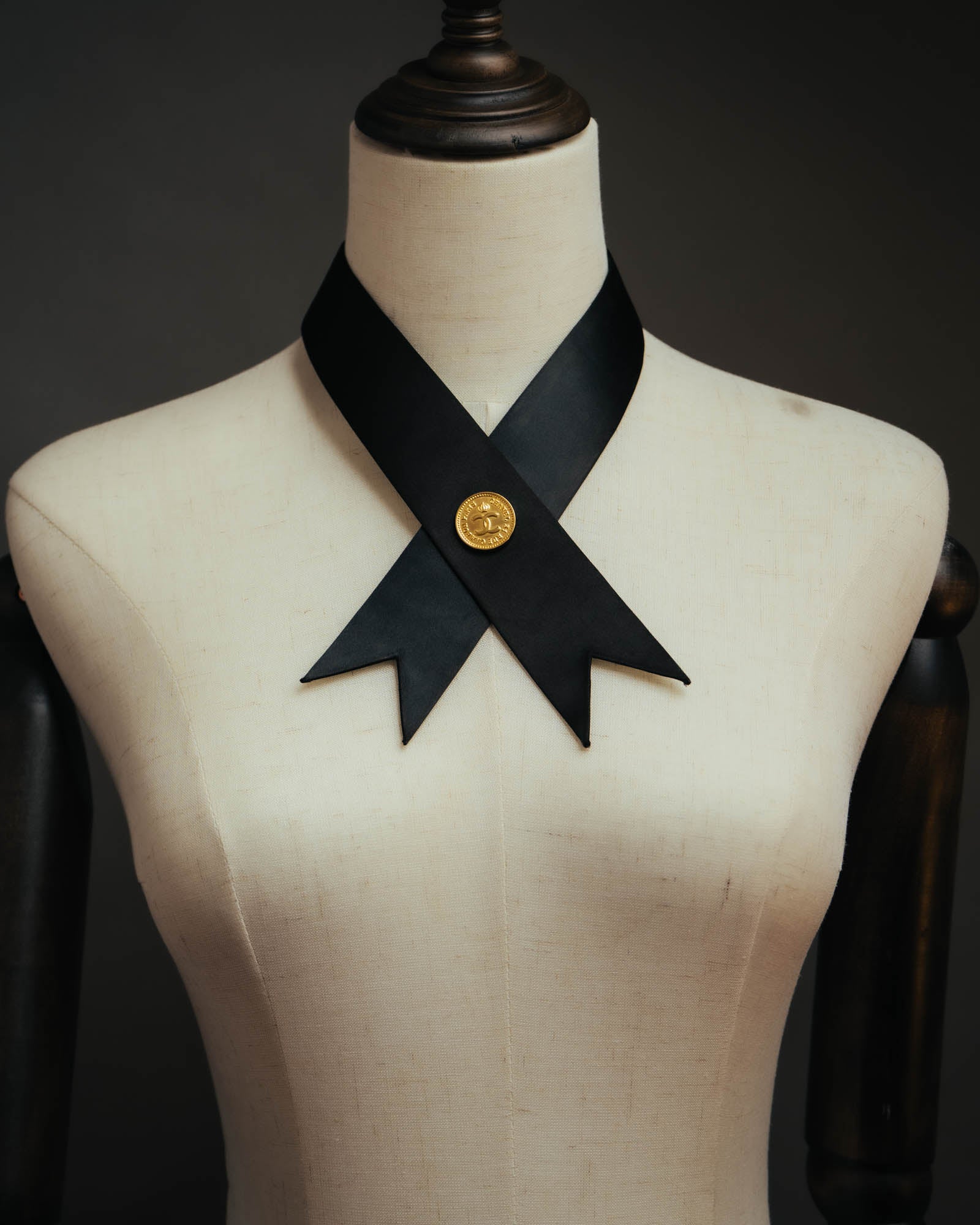 -SPECIAL- “CHANEL” Late 80’s-90’s gold button satin neck tie