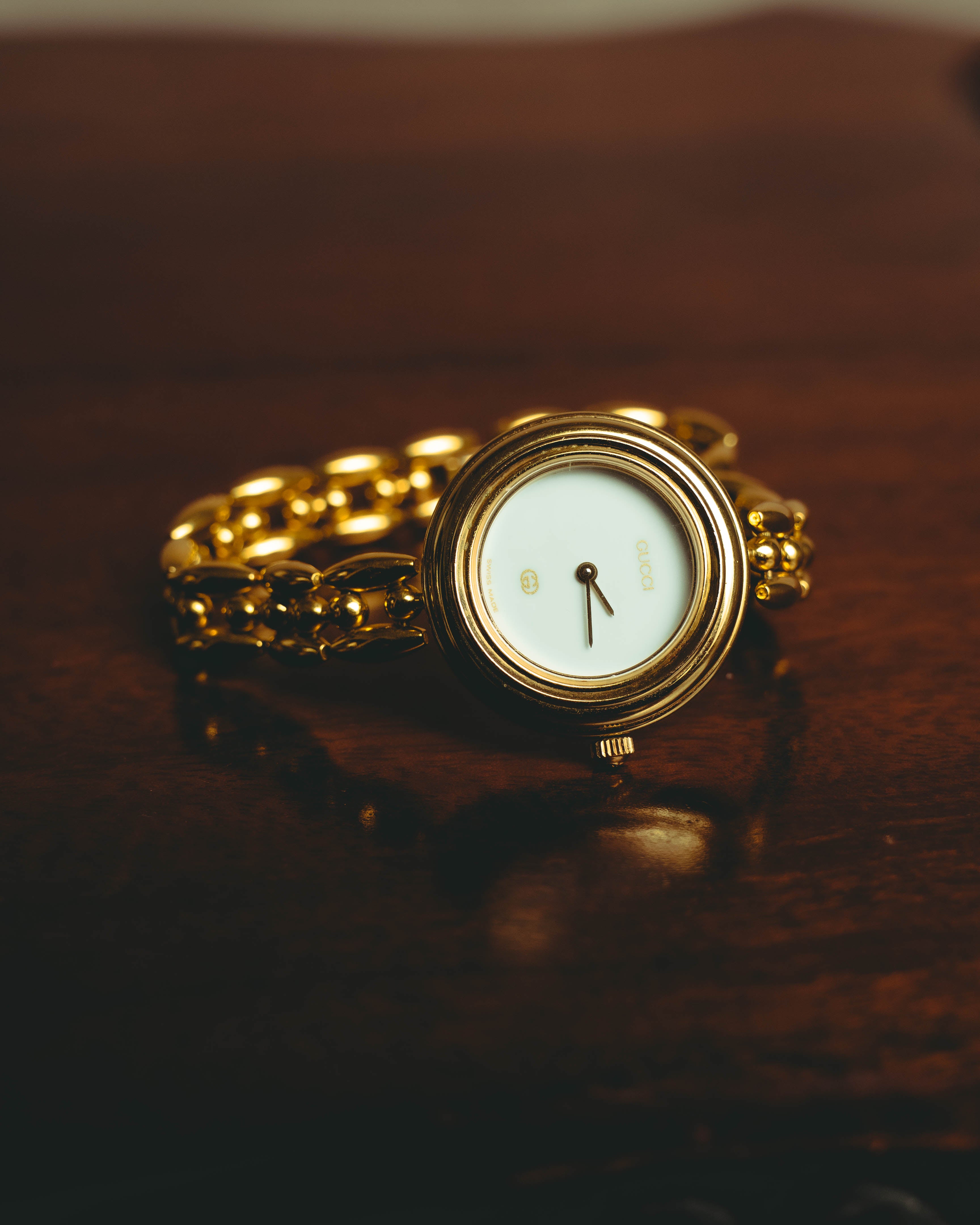 –SPECIAL– "GUCCI" 80's-90's Elegant gold tone wristwatch