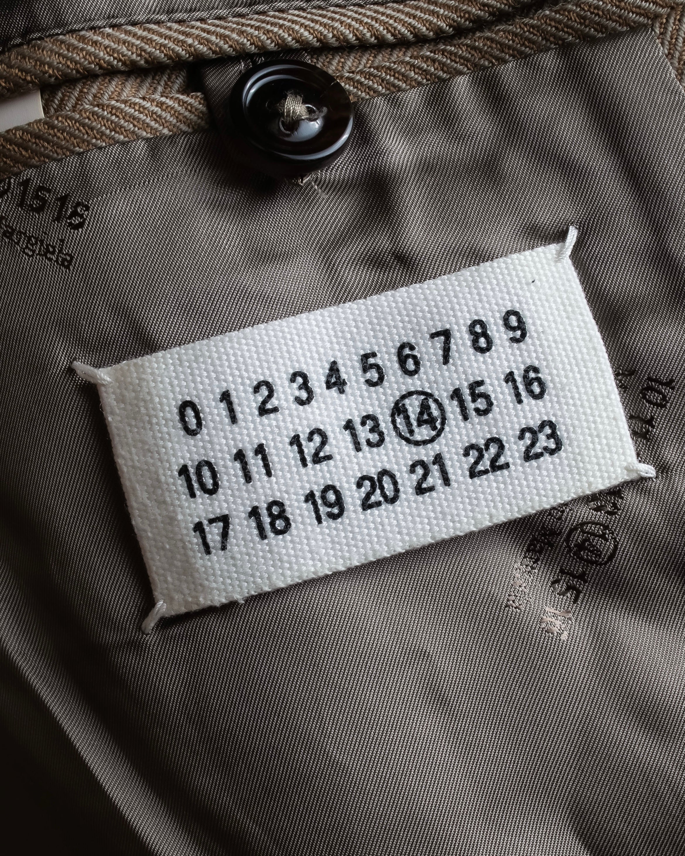 "MAISON MARGIELA" 13AW structured mid-length tailored coat