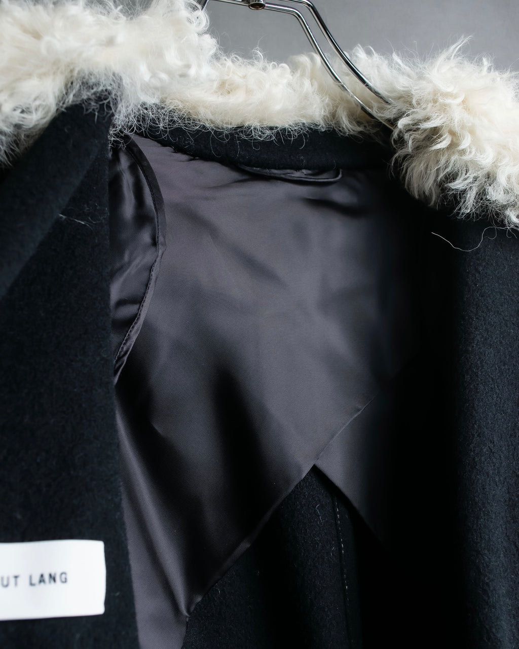 "HELMUT LANG" Fur collar belted long coat