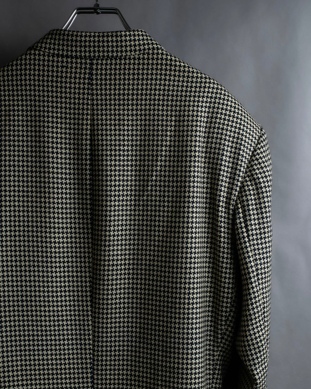 "HUGO BOSS" Houndstooth structured shoulder line tailored jacket
