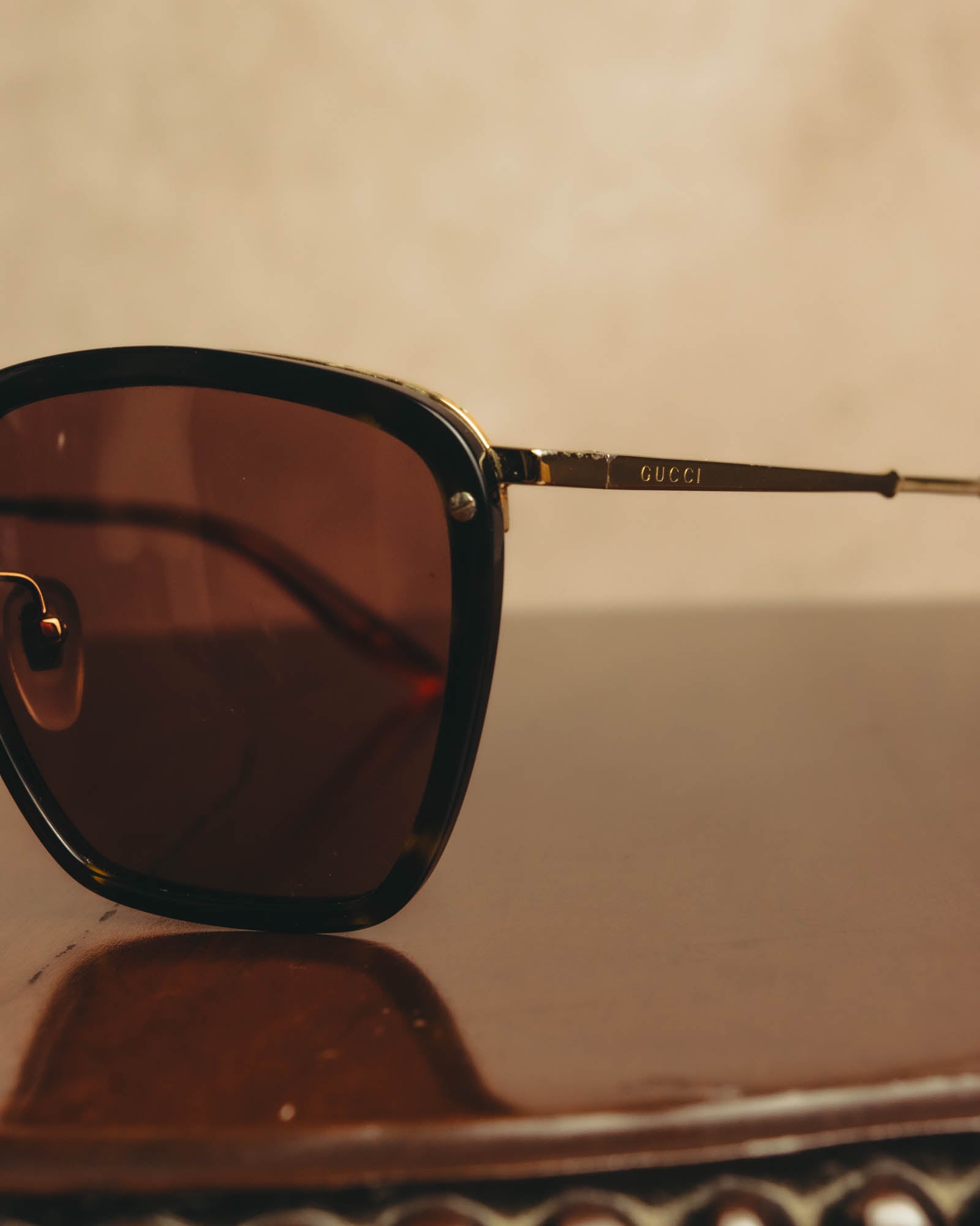 -SPECIAL- “GUCCI” 2010’s Oversized titanium and acetate sunglasses