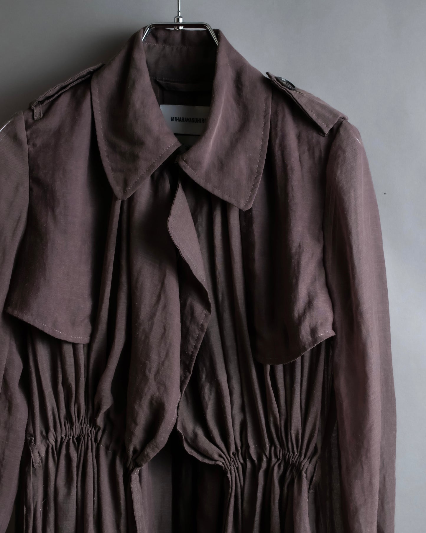 "MIHARA YASUHIRO" Drawstring design trench coat