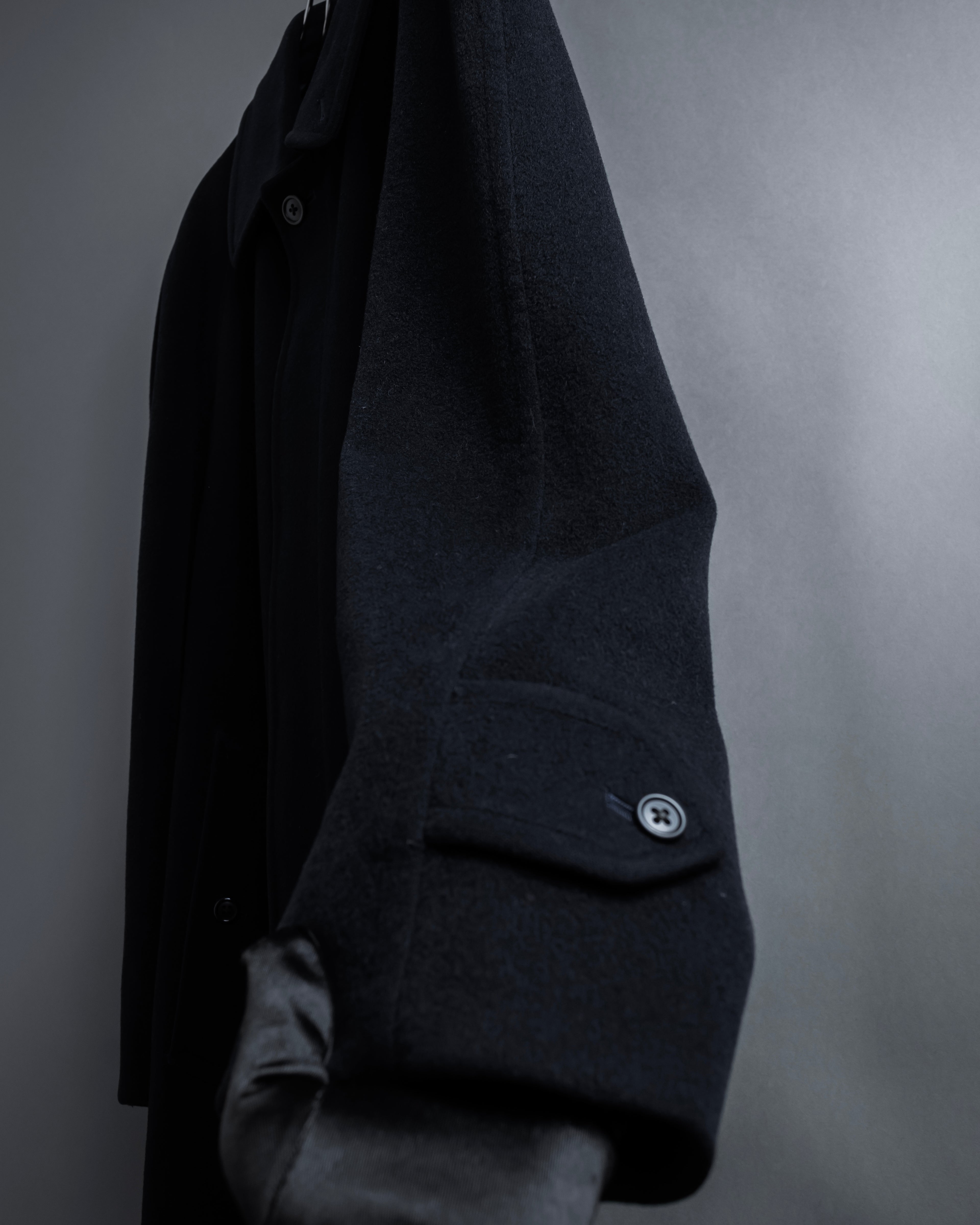 "BURBERRYS" High density wool stand collar coat