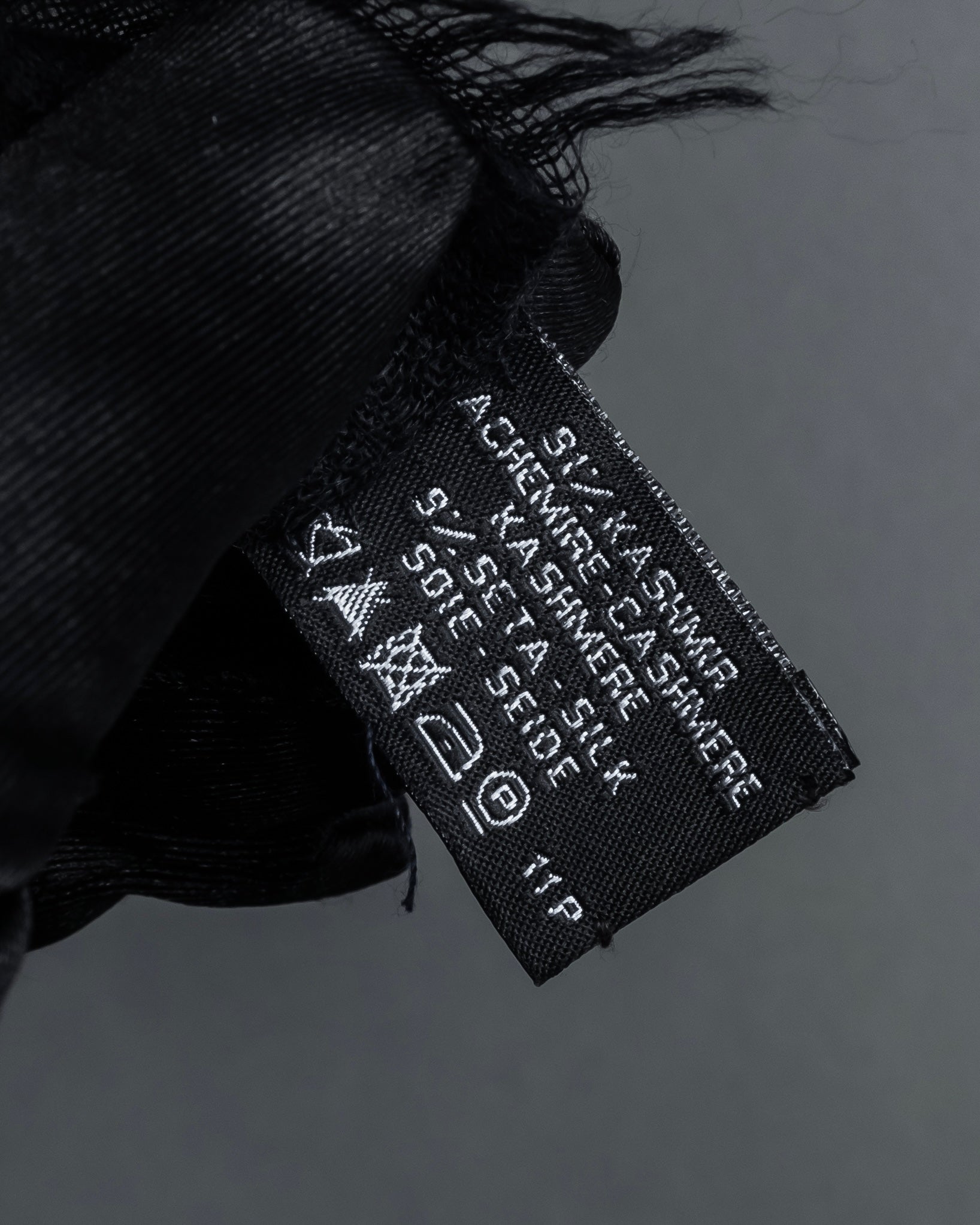 "CHANEL" Pearl fringe design gauze scarf