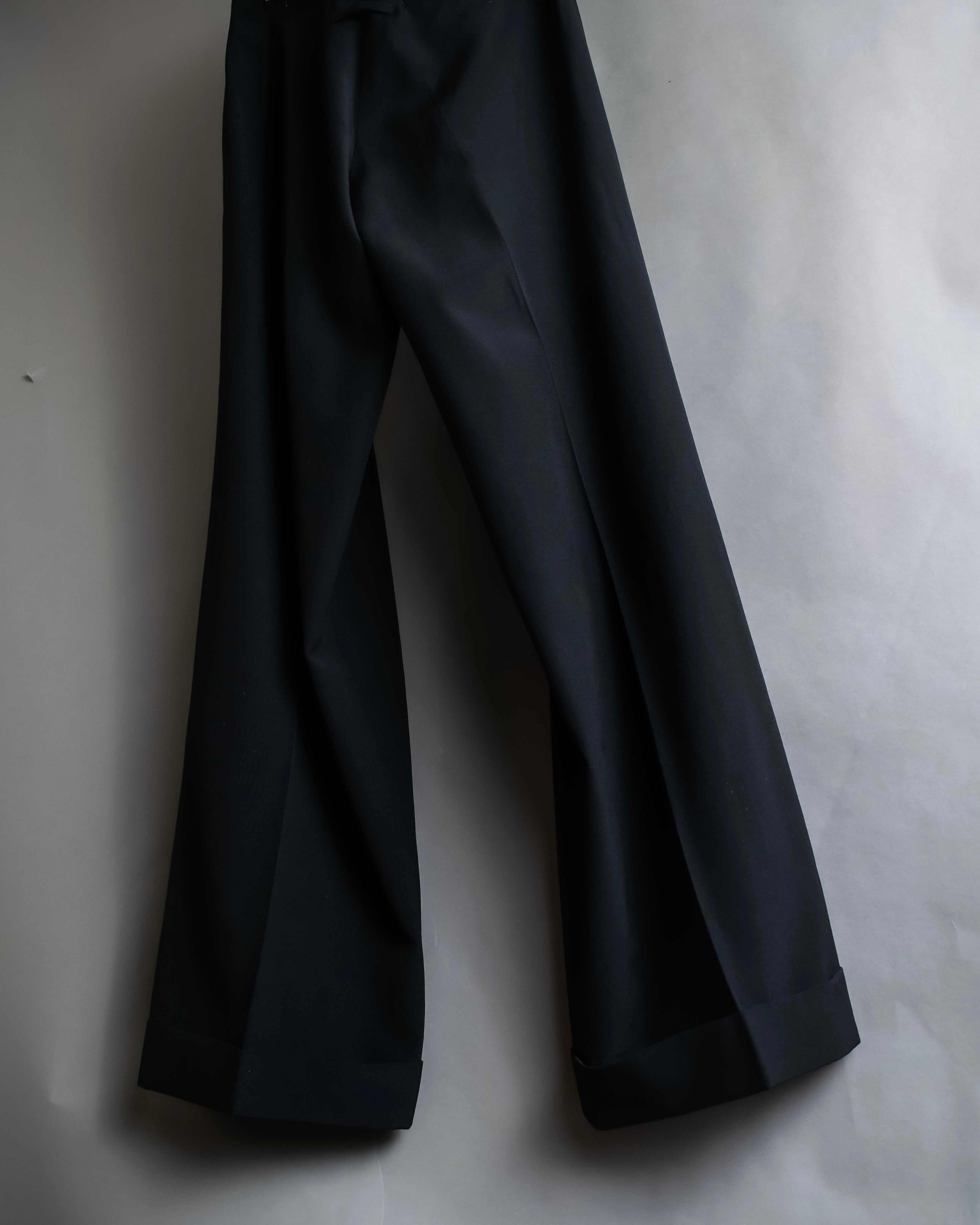 "JEAN PAUL GAULTIER FEMME"
 High-waisted straight draping slacks