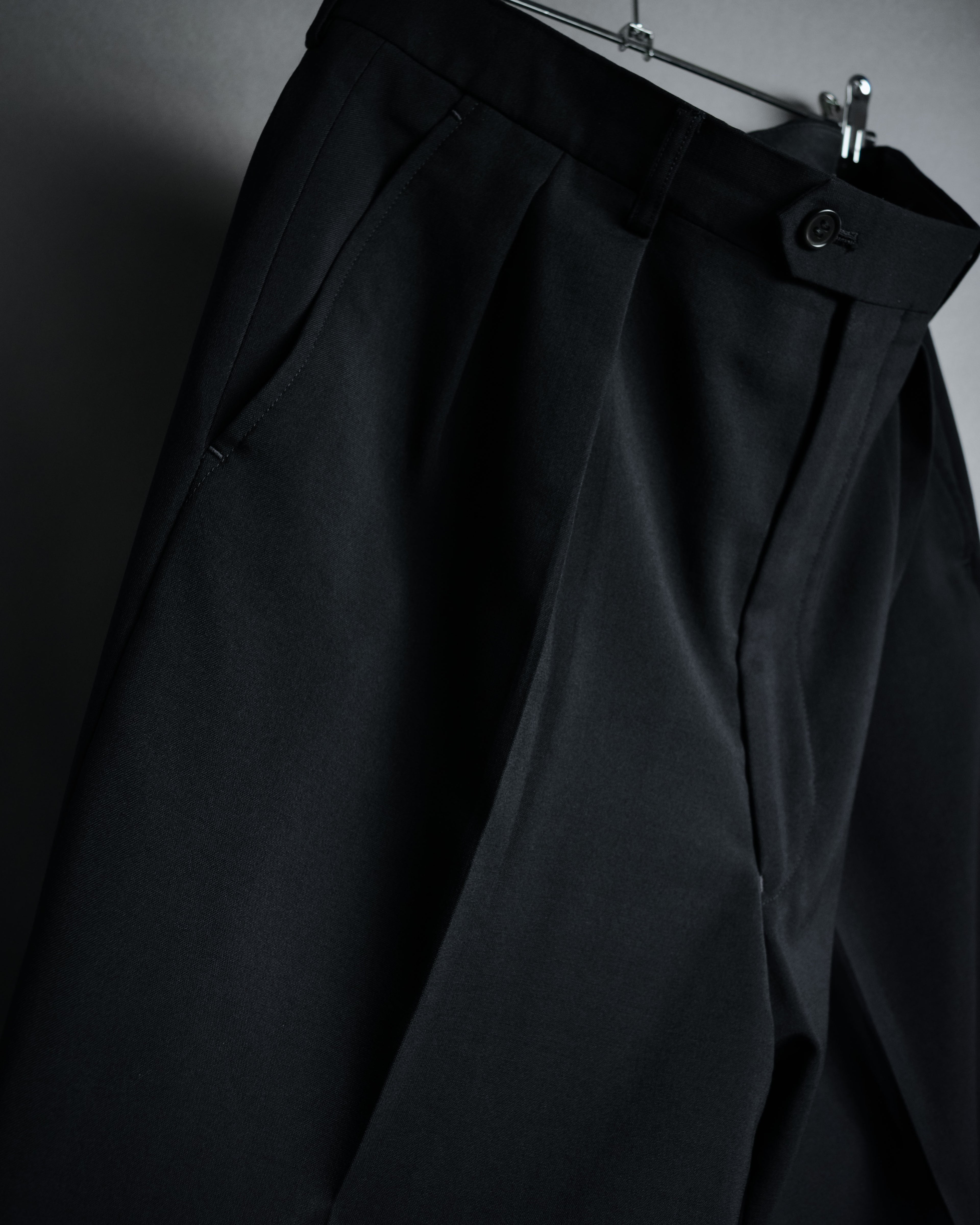 "Paul Smith" 90’s classic pinstripe three-button suit set-up