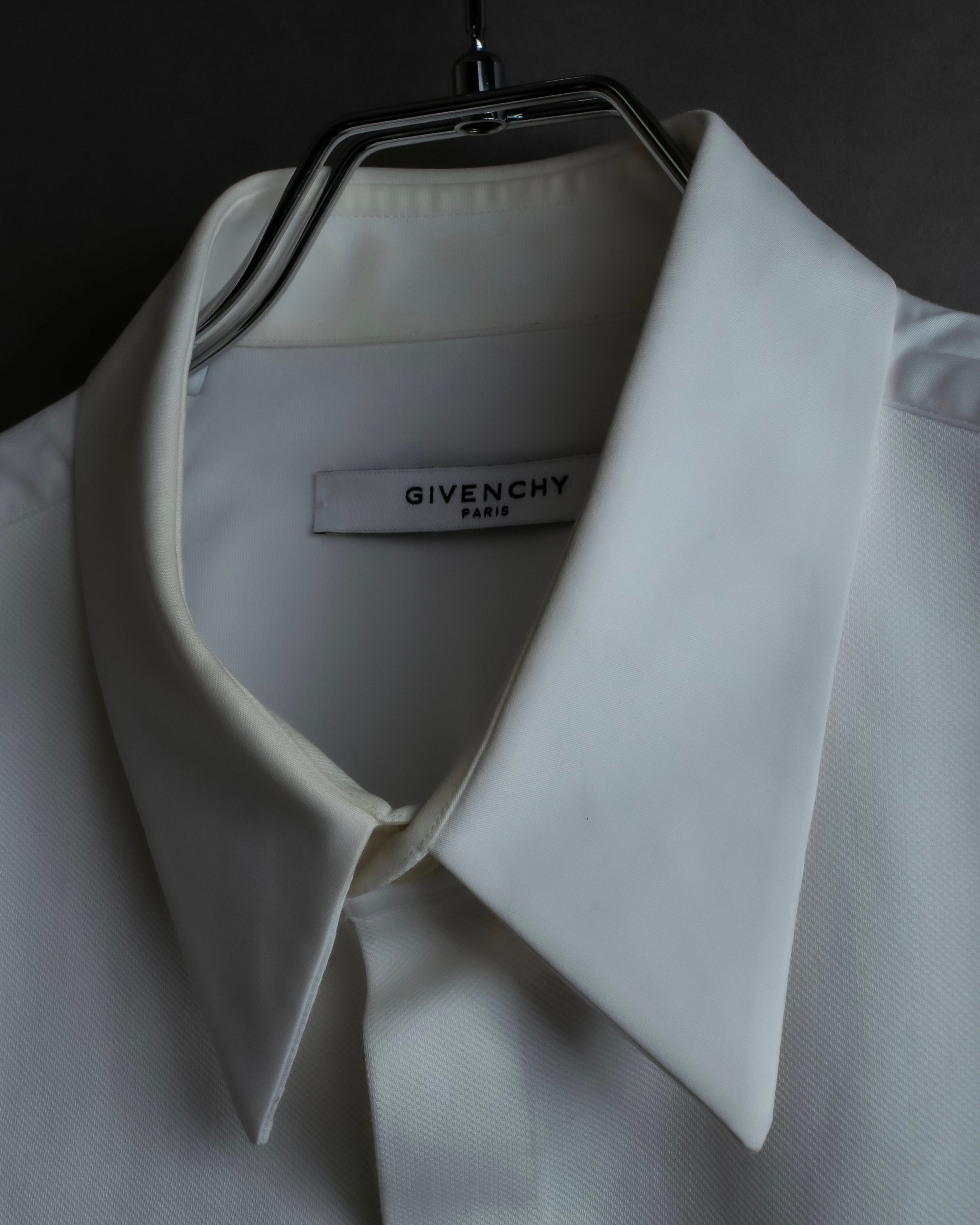 "GIVENCHY" Bosom panel design white shirt