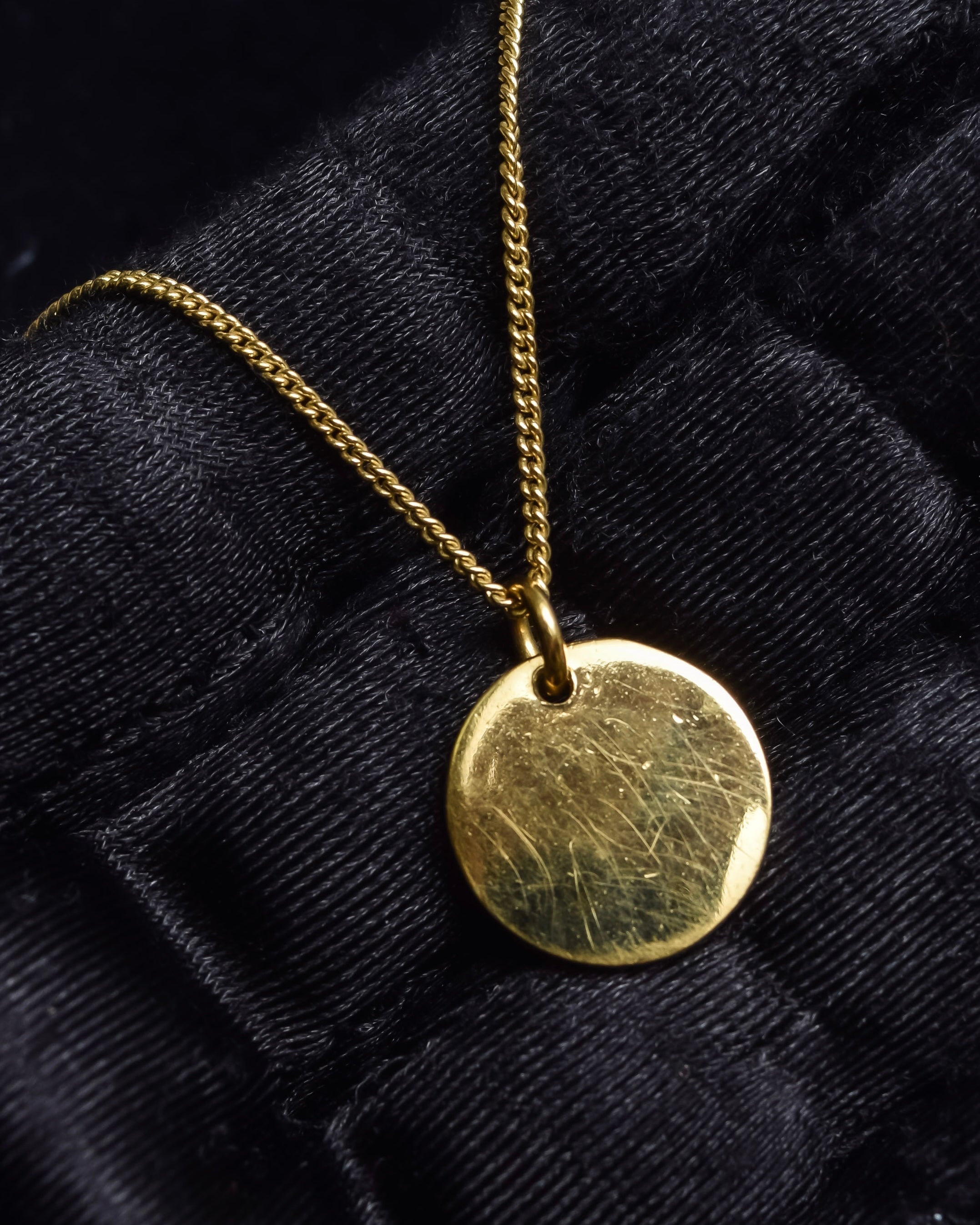 "Christian Dior" Round plate motif gold necklace