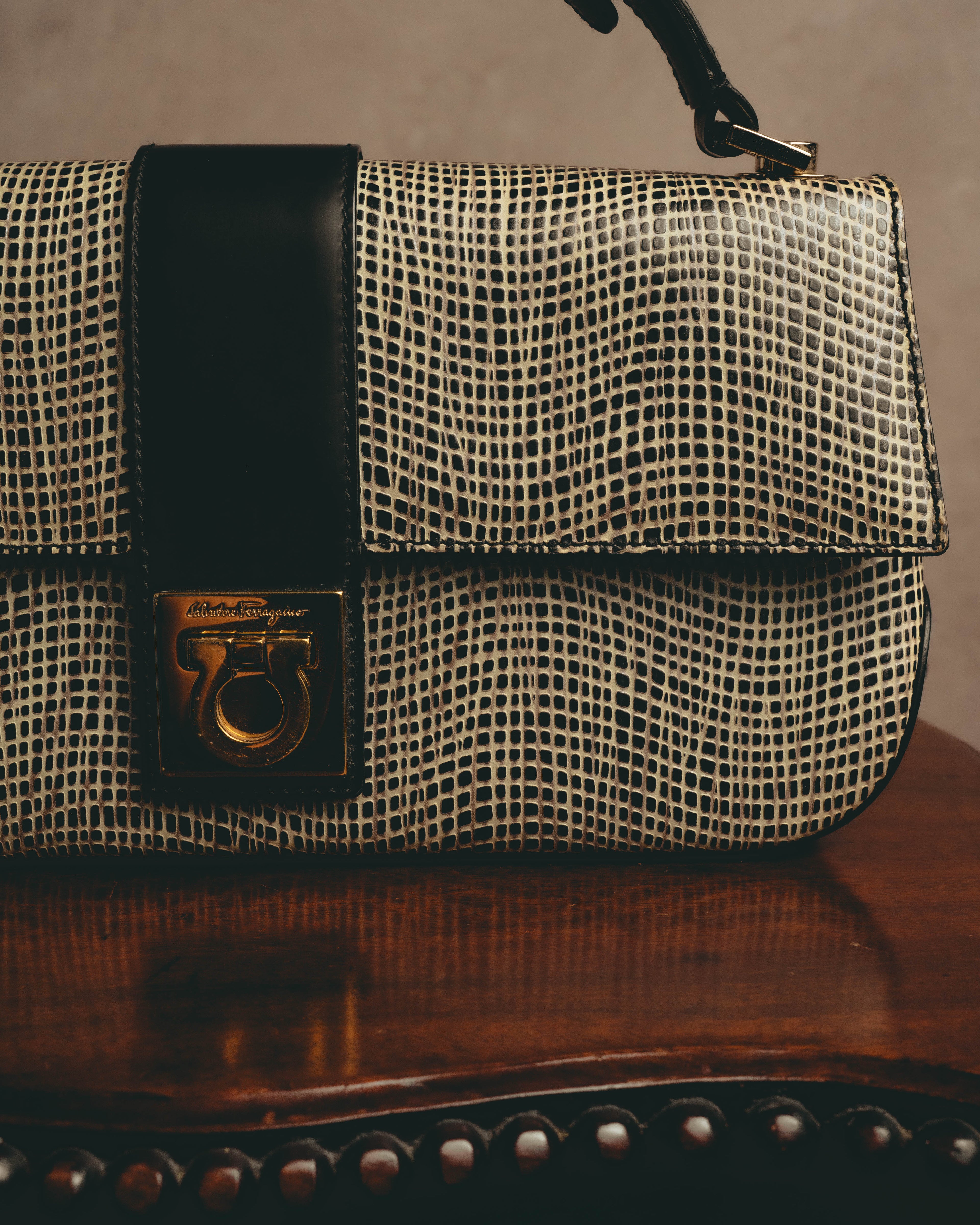 "Salvatore Ferragamo" Crocodile embossed Gancini shoulder bag