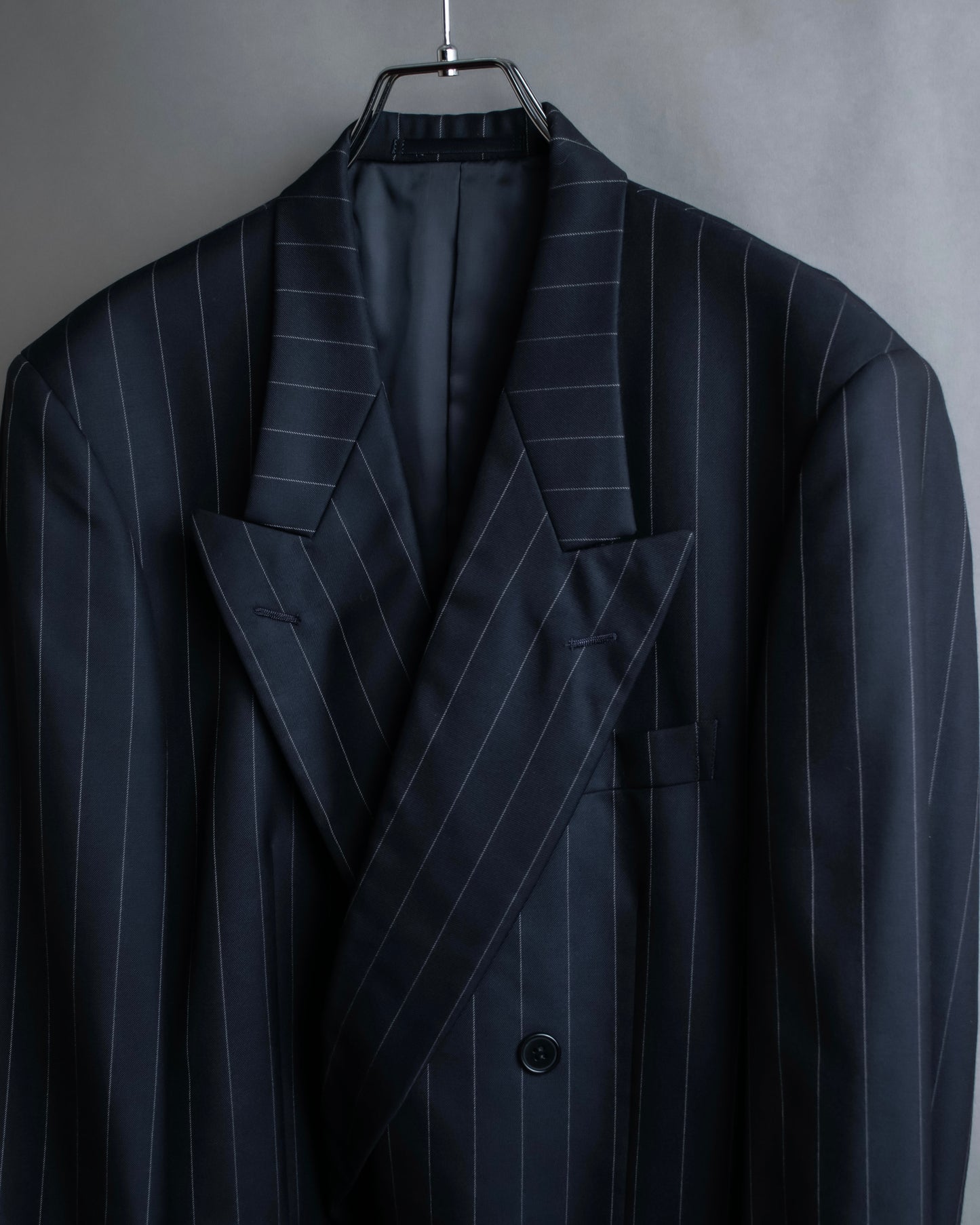 "YVES SAINT LAURENT" Peaked lapel double breasted tailored jacket ＆wide tapered slacks striped set up