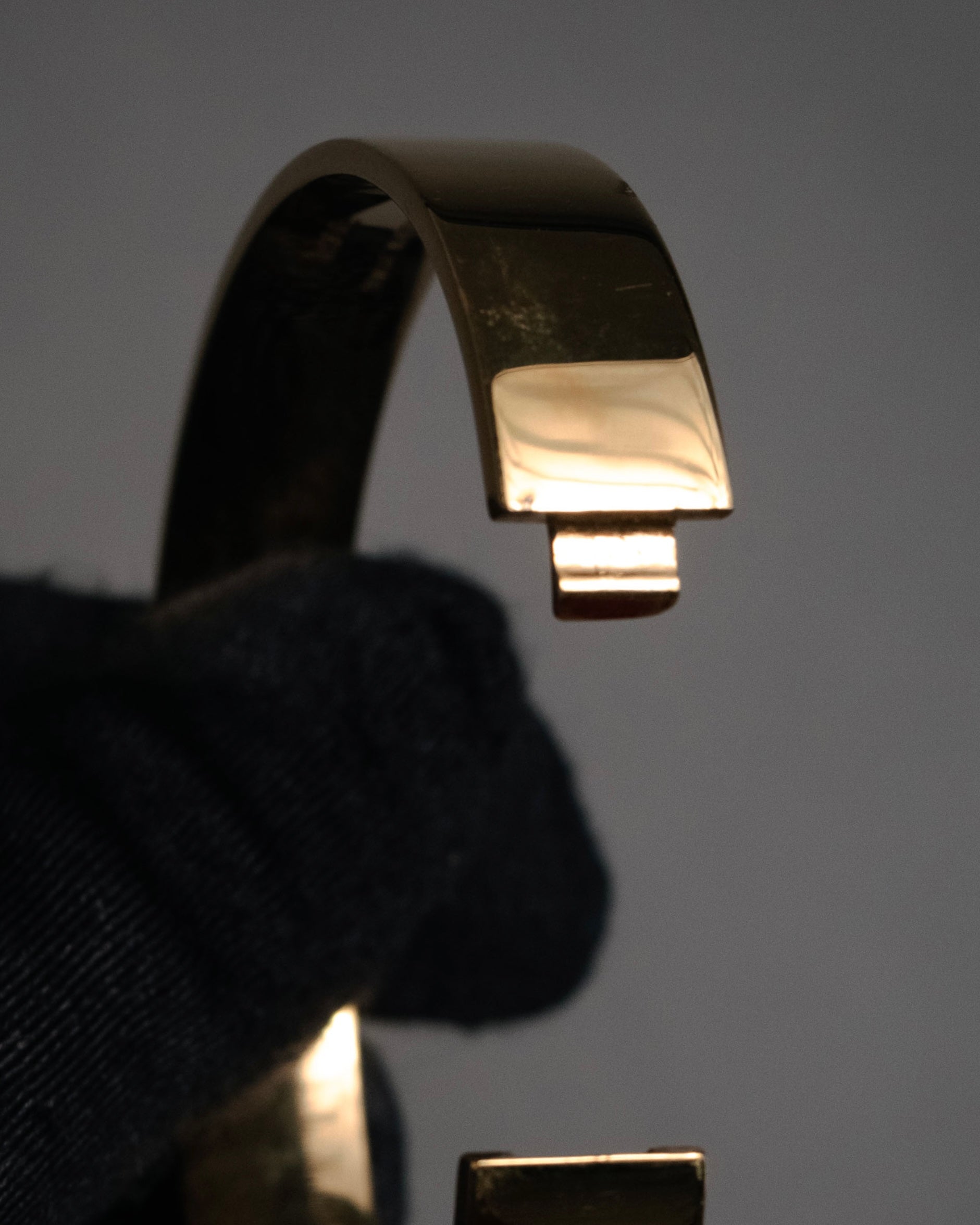 “Chloe” 2010’s crystal sphere chain bangle