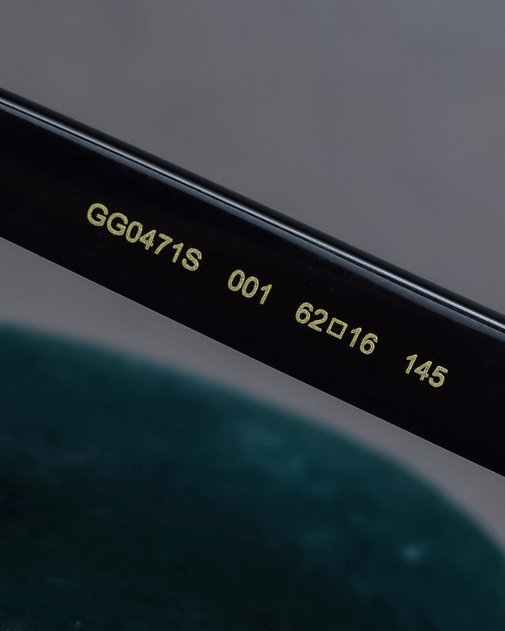 "GUCCI" Butterfly frame oversized shaped sunglasses