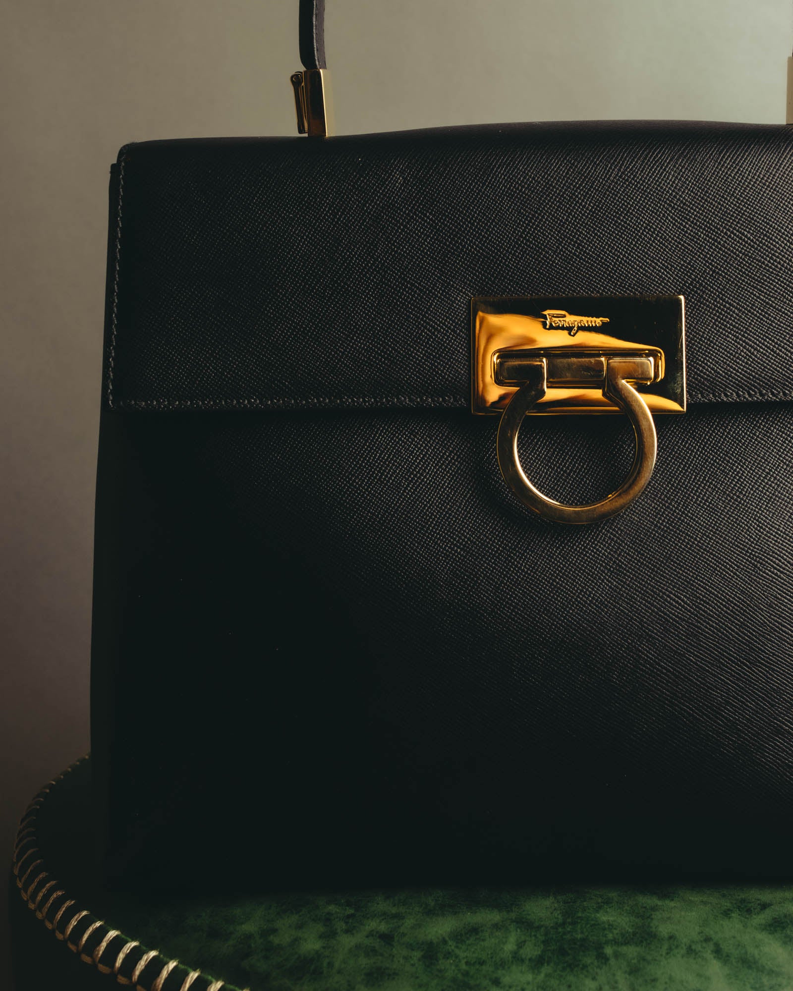 "Salvatore Ferragamo" 90's-00's Structured gancini leather top handle bag
