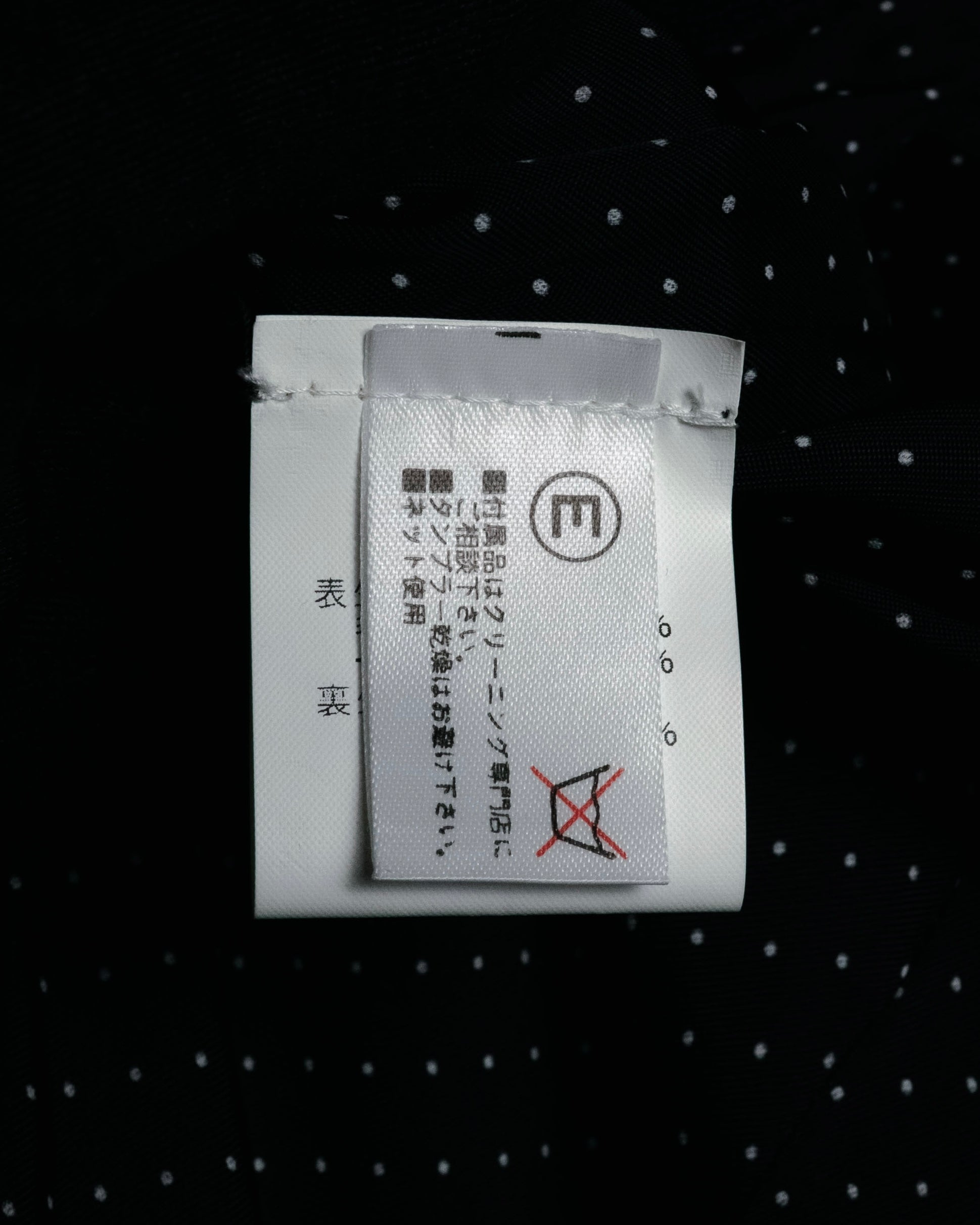 “MOSCHINO CHEAPANDCHIC”
00’s-10’s Tailored wool coat with double flap pockets