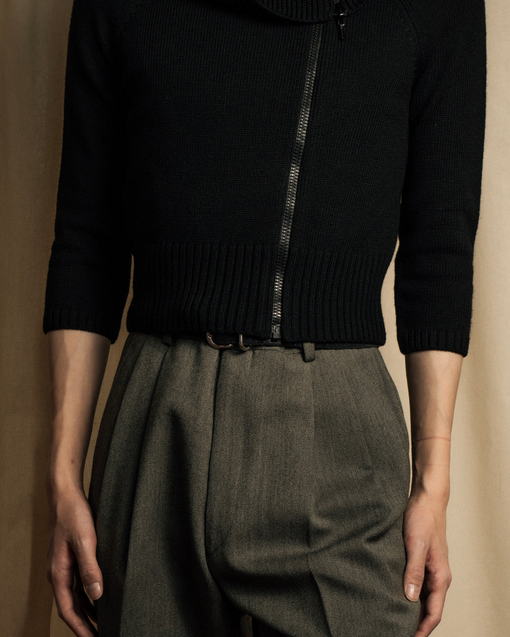 "FENDI" Raglan sleeves short length zip-up knit