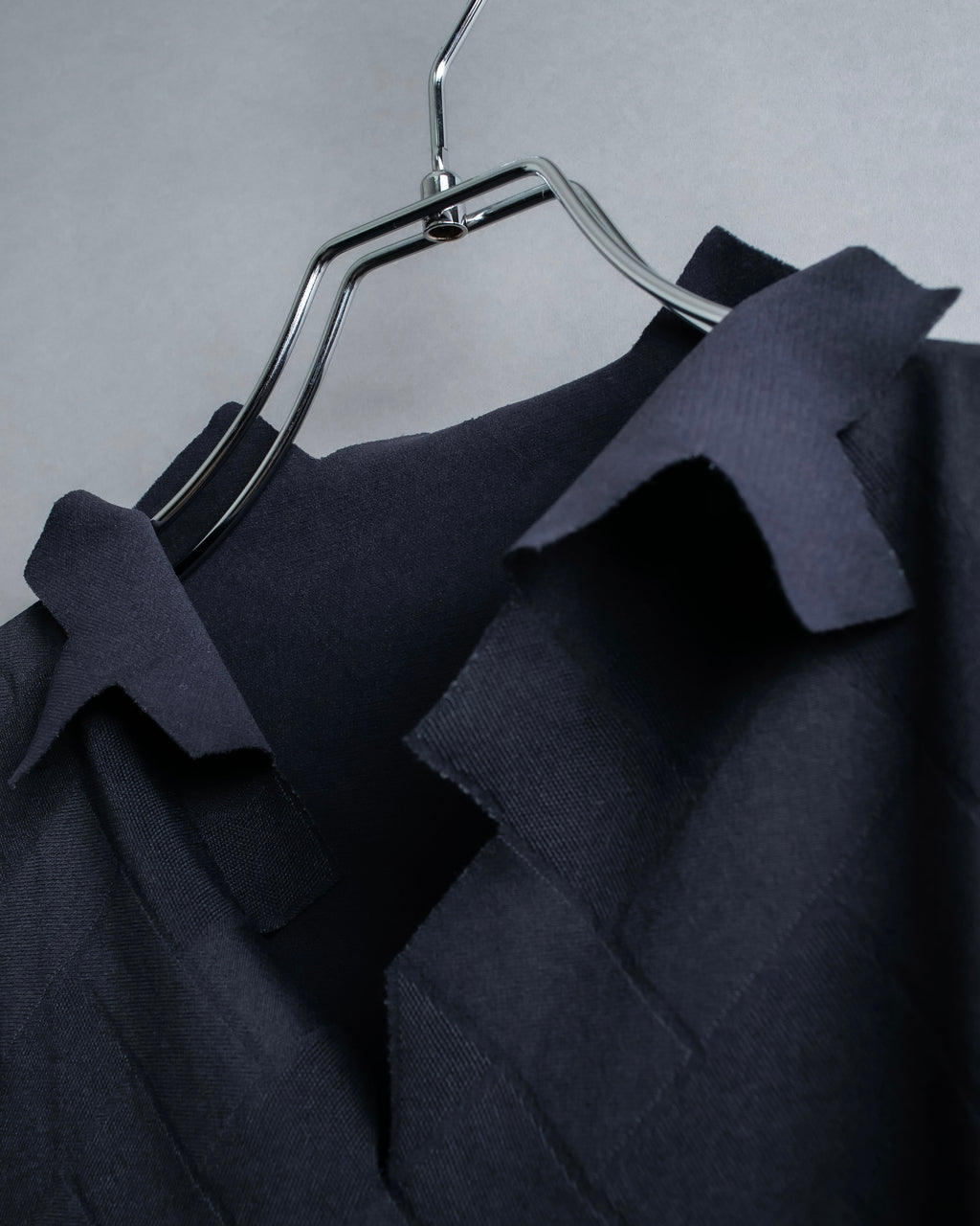 "PLEATS PLEASE ISSEY MIYAKE" 

Meander sleeveless tops