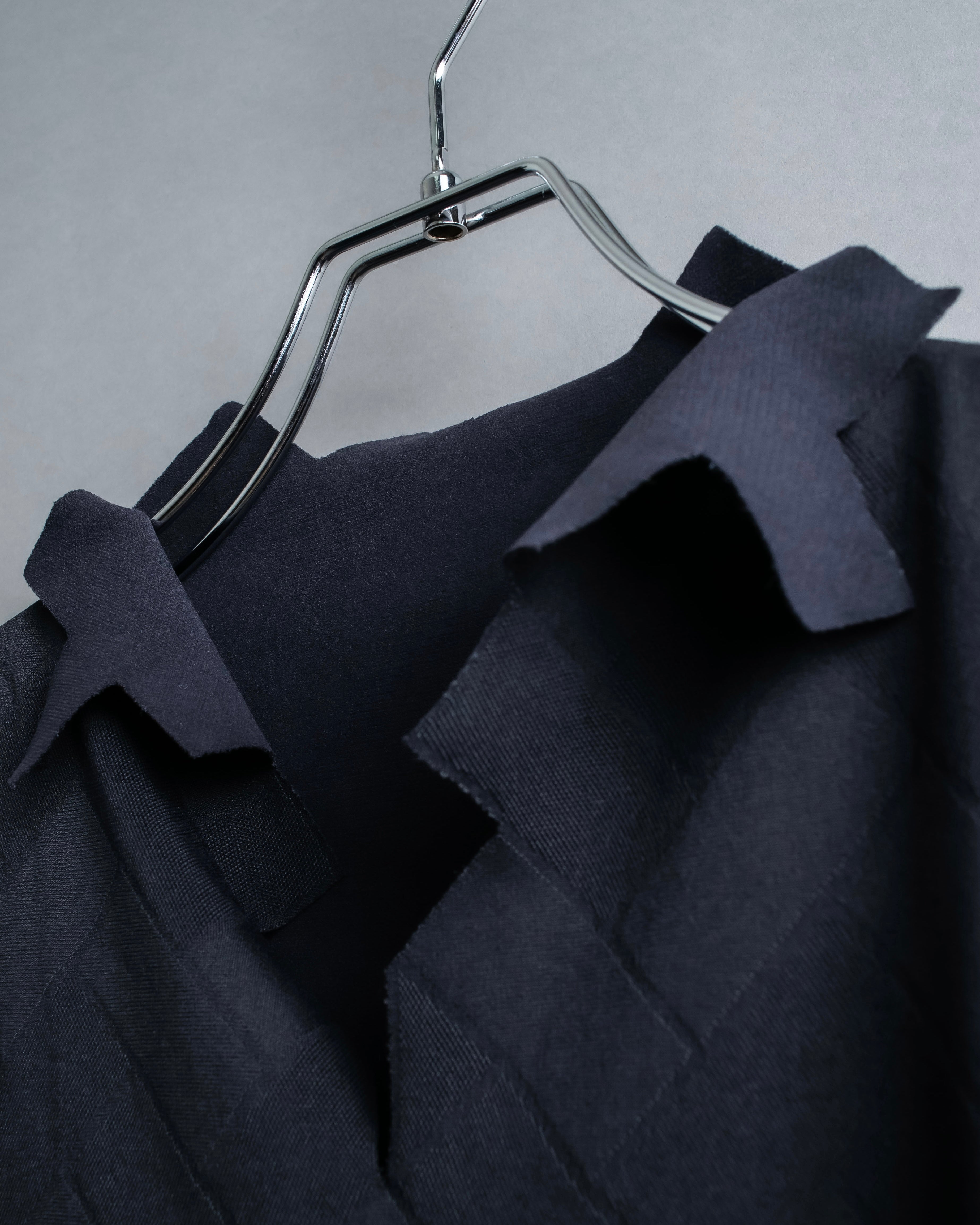 "PLEATS PLEASE ISSEY MIYAKE" 

Meander sleeveless tops