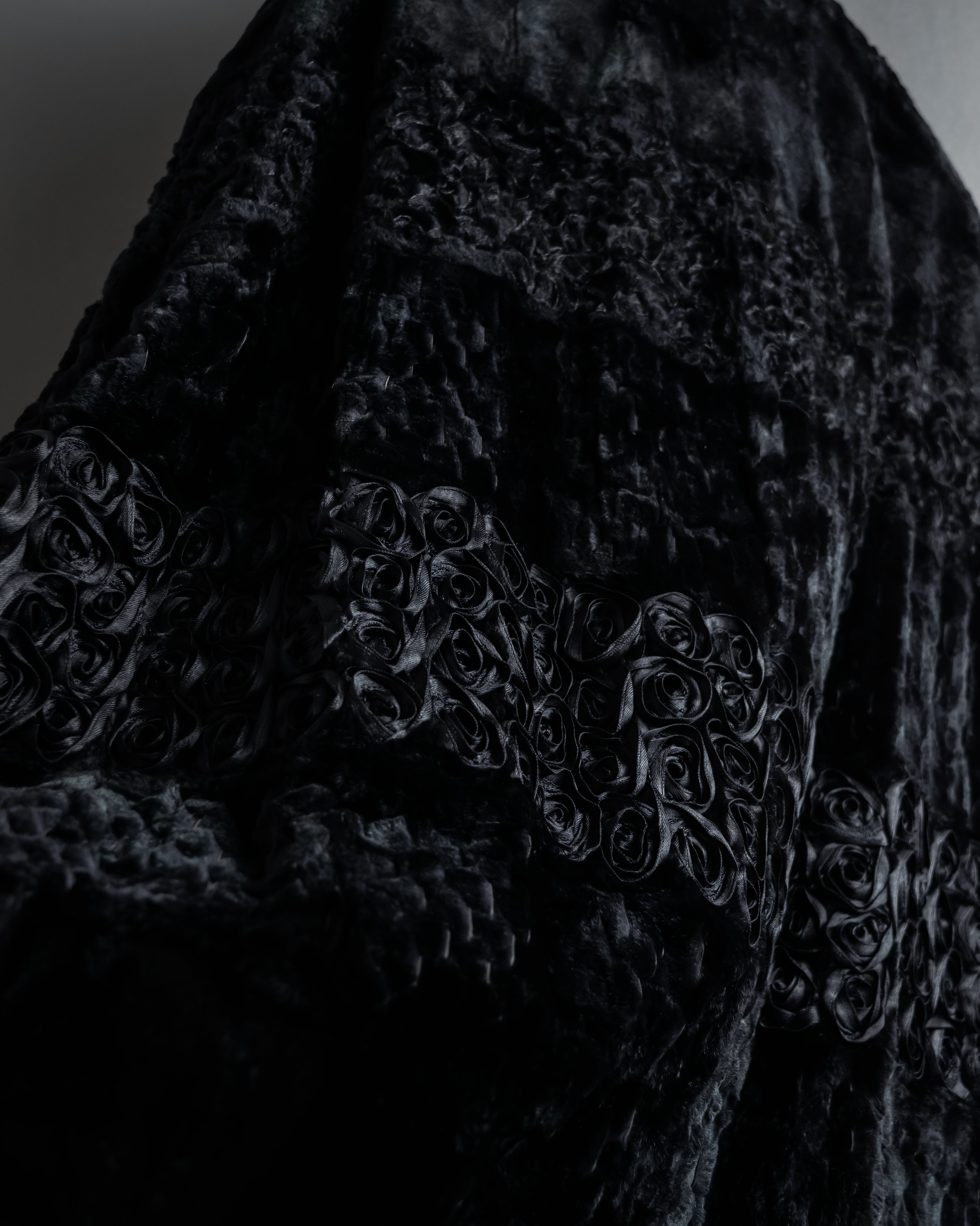 -SPECIAL- "FENDI" 90s Karl Lagerfeld-era lattice fur cape