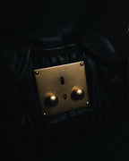 –SPECIAL– "miu miu" 00’s archival matelassé coffer bag