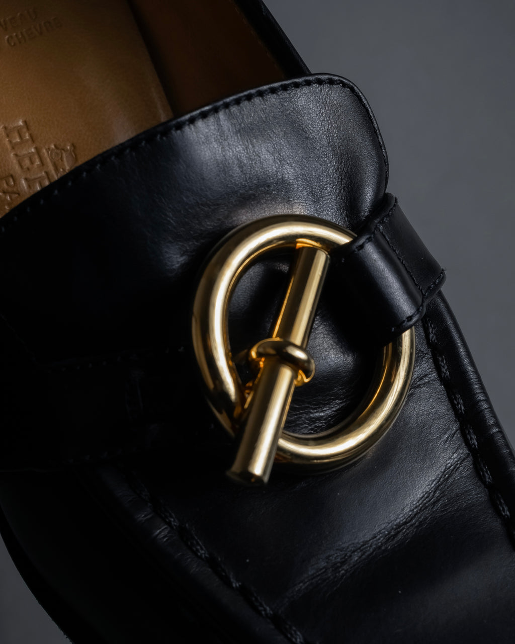-MOOD Christmas Collection-
"HERMES" 90's-00's Gold buckle design heeled loafers