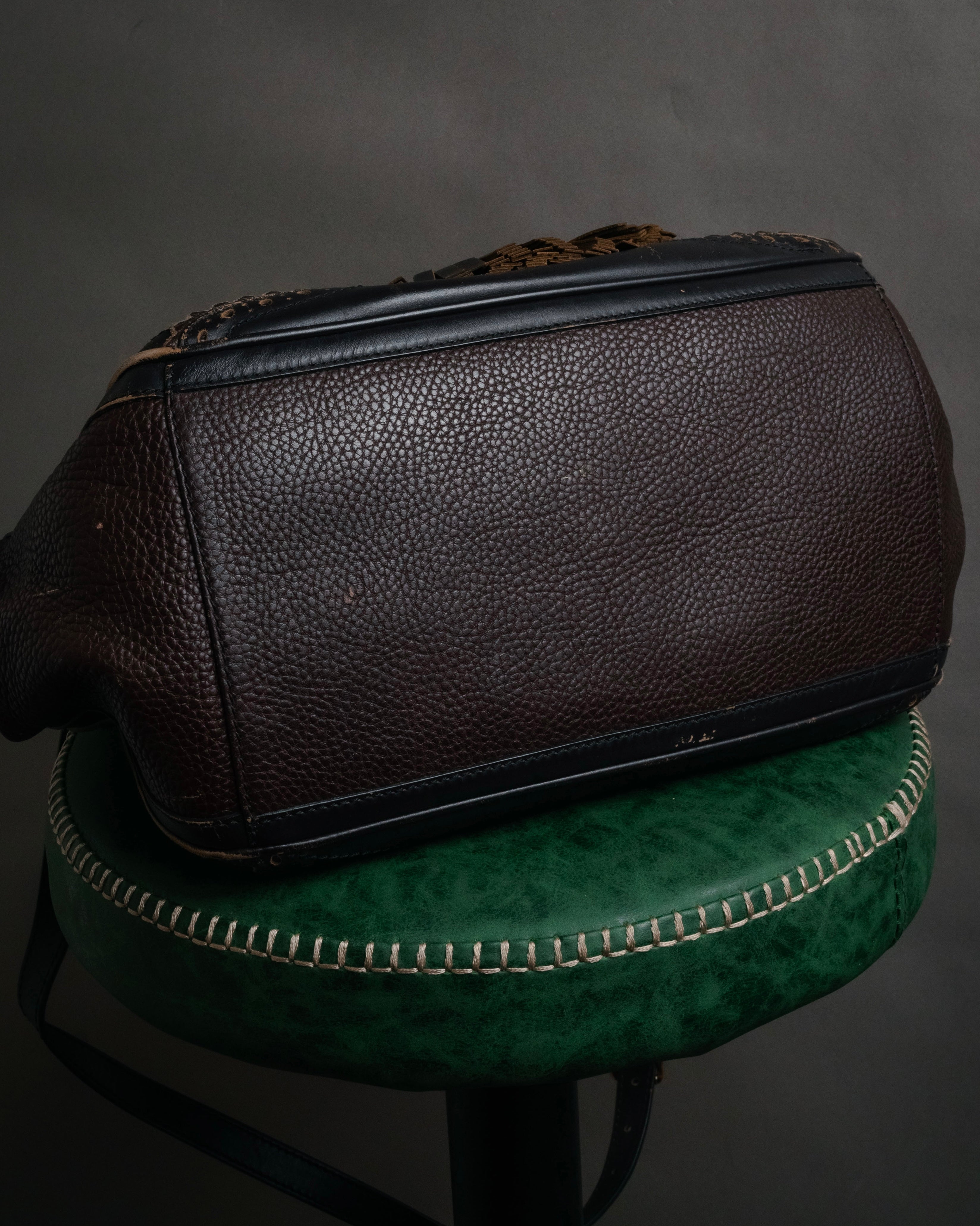 “BURBERRY” 2010’s Brogue tassel leather bag
