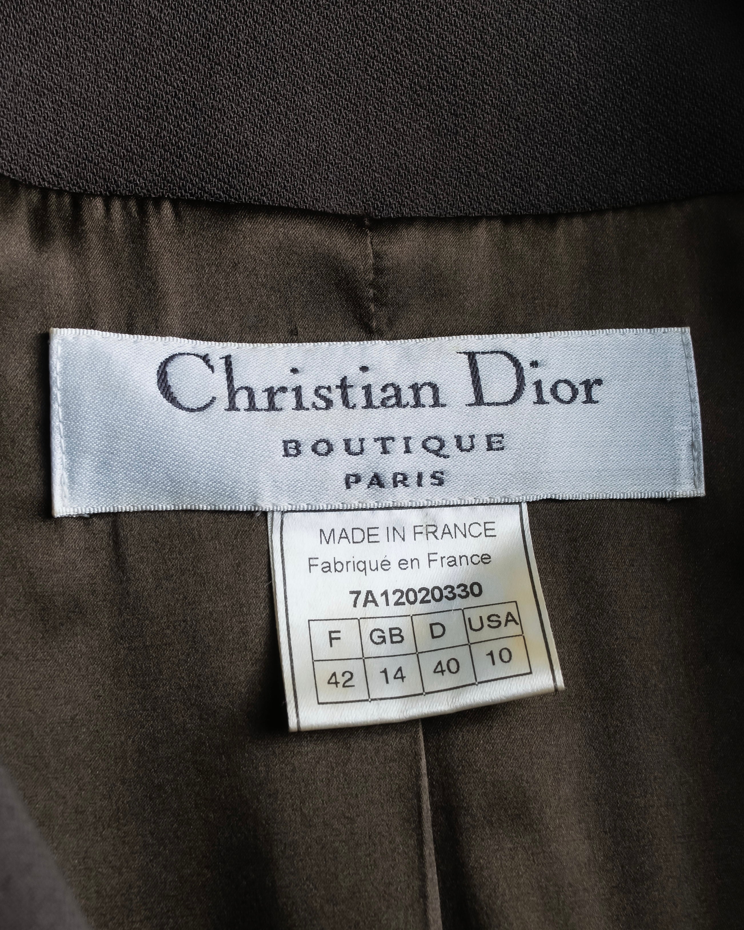 "Christian Dior Boutique Paris" Beautiful waist-shape shawl collar long coat