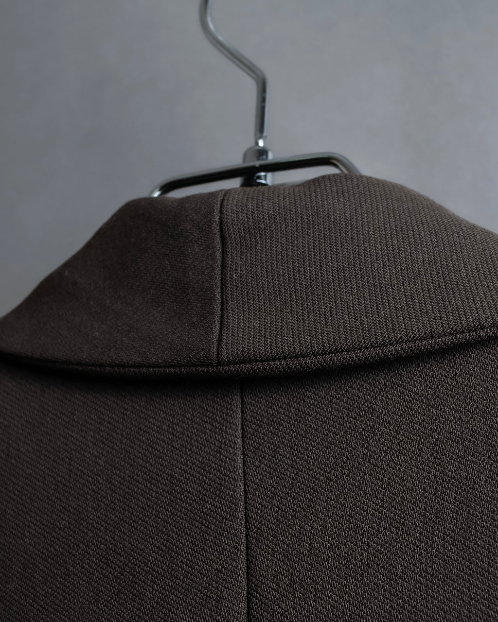 "Christian Dior Boutique Paris" Beautiful waist-shape shawl collar long coat