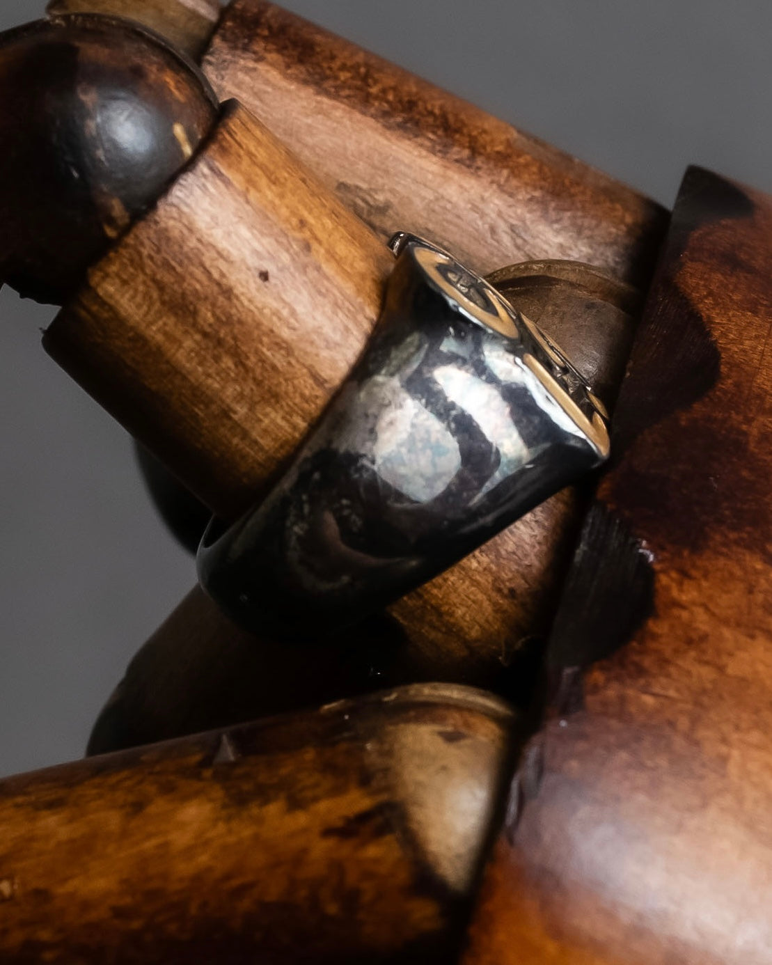 "CHANEL" Typography logo design round ring