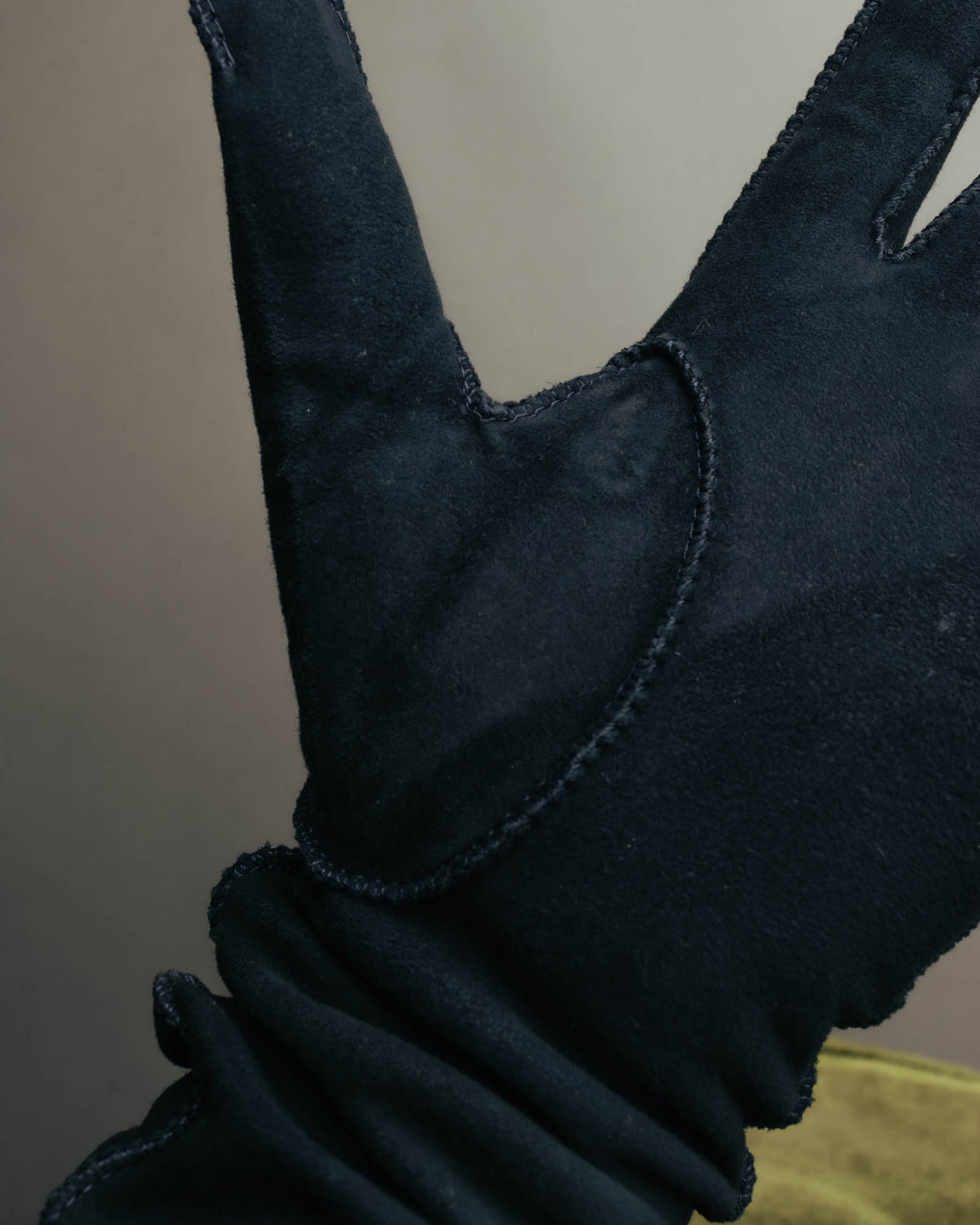 "BOTTEGA VENETA" 00's-10's Elegant suede long gloves