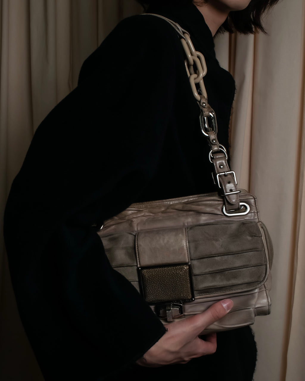 "BALENCIAGA" Three-way chain leather shoulder bag