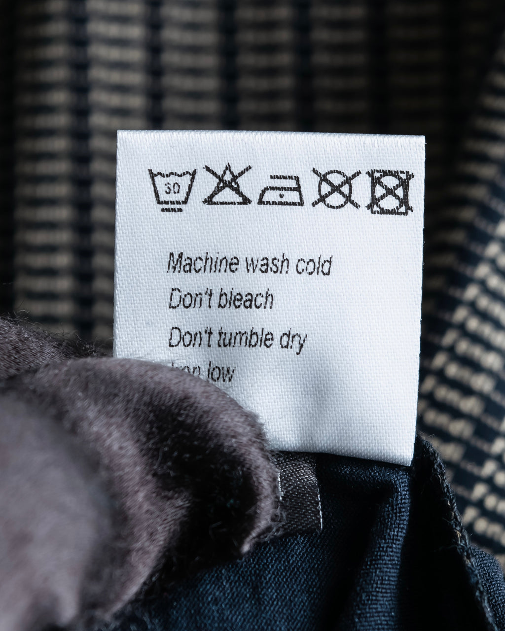 "FENDI" Logo print V-neck sleeveless top