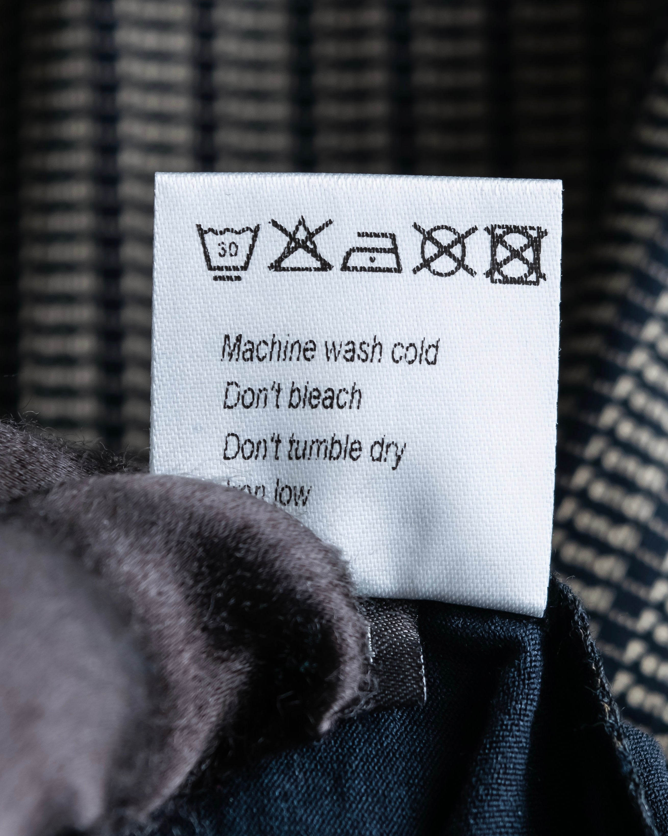 "FENDI" Logo print V-neck sleeveless top