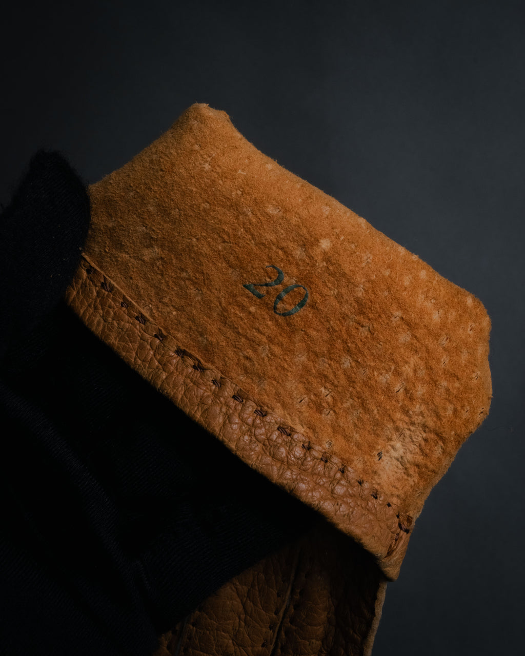 “Yves Saint Laurent” 80’s-90’s Hand-stitched peccary leather gloves