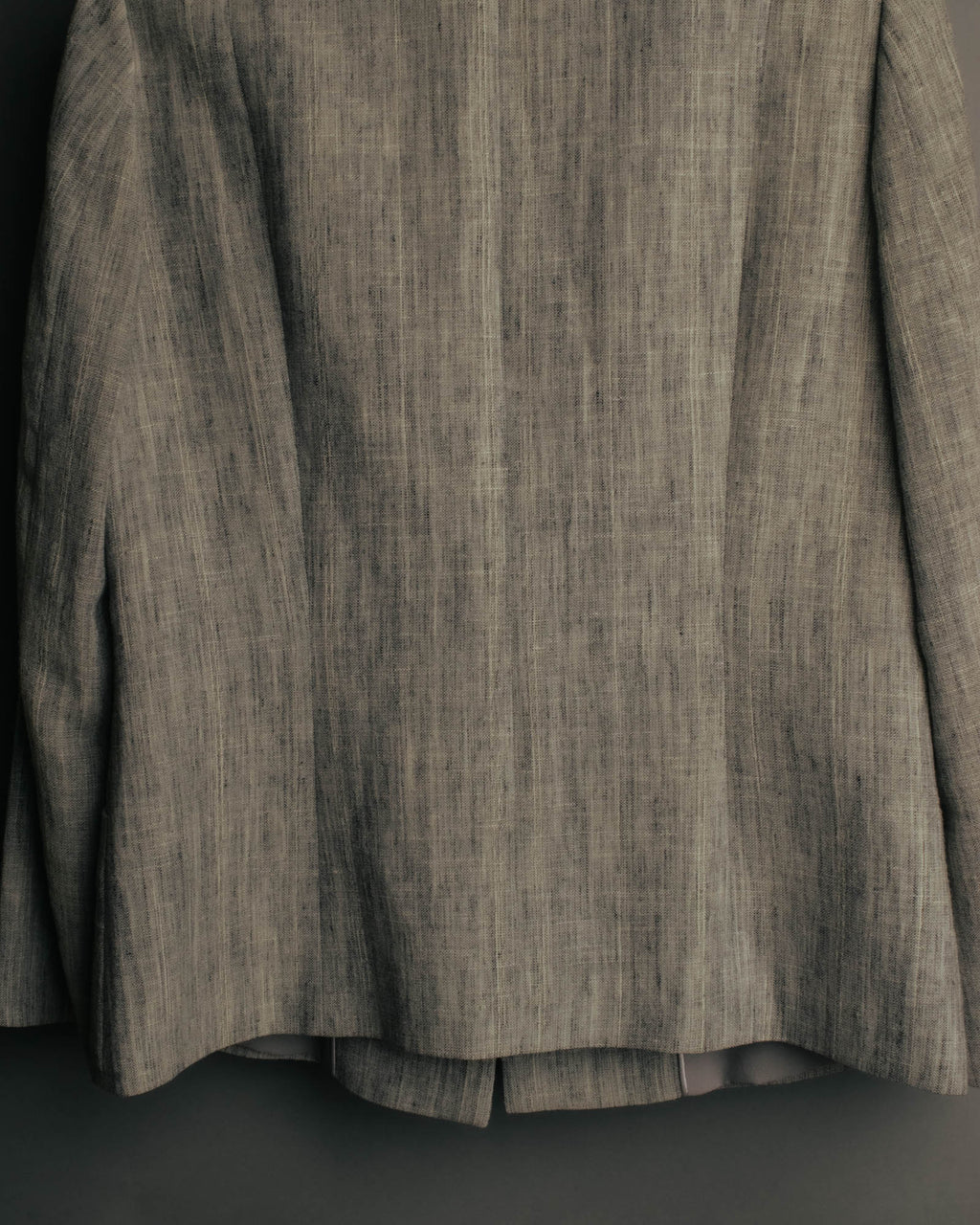 “Salvatore Ferragamo” 90’s-00’s Linen blend tailored jacket