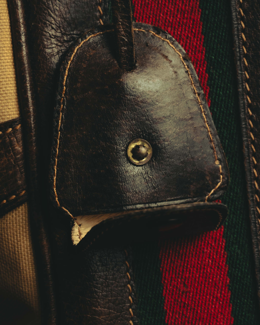 "GUCCI" 70's Iconic web travel shoulder bag