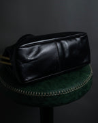 "Roberta Di Camerino" Logo motif charm design modern doctor bag