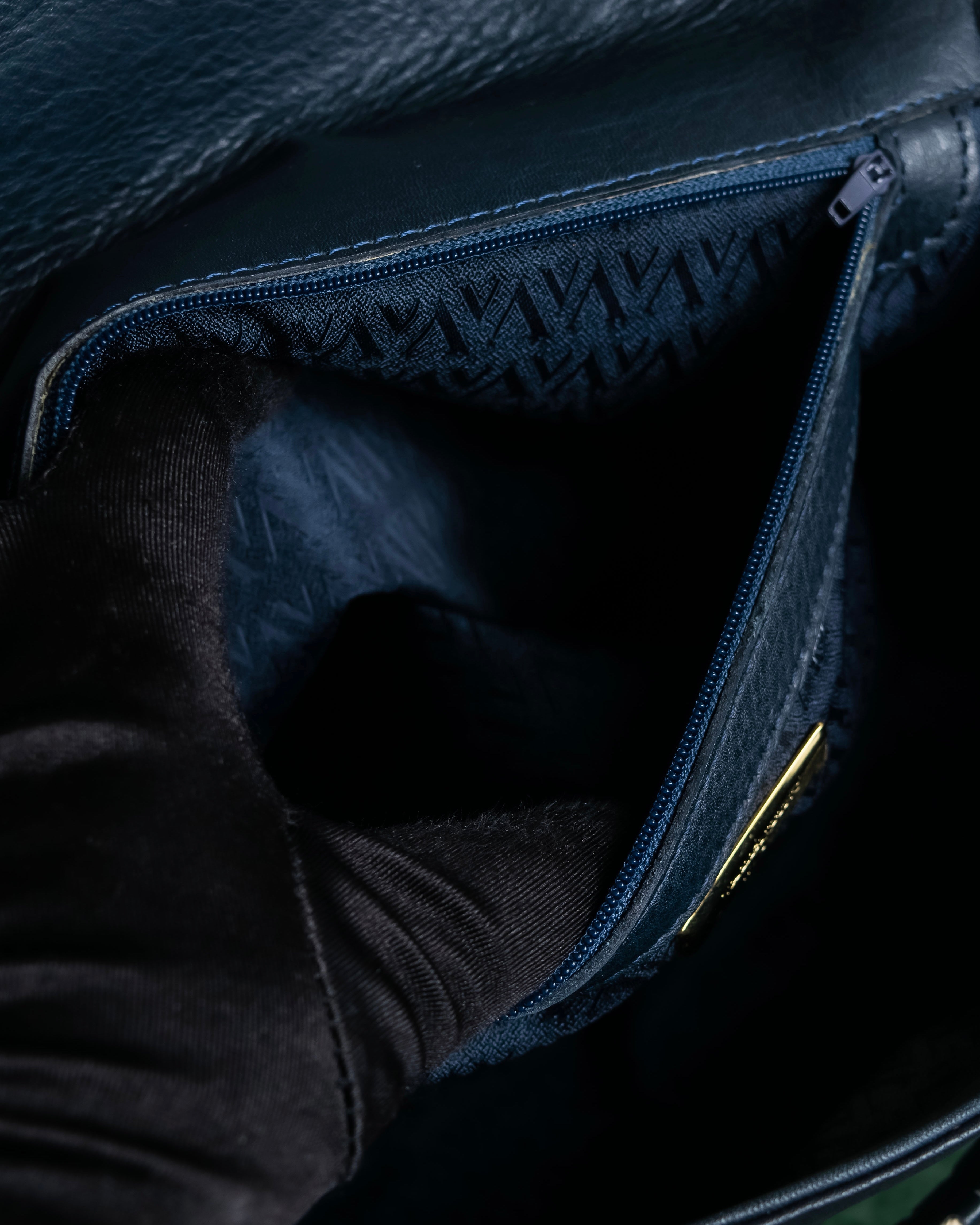 "Valentino Garavani" Saddle stitch design grain leather hand bag