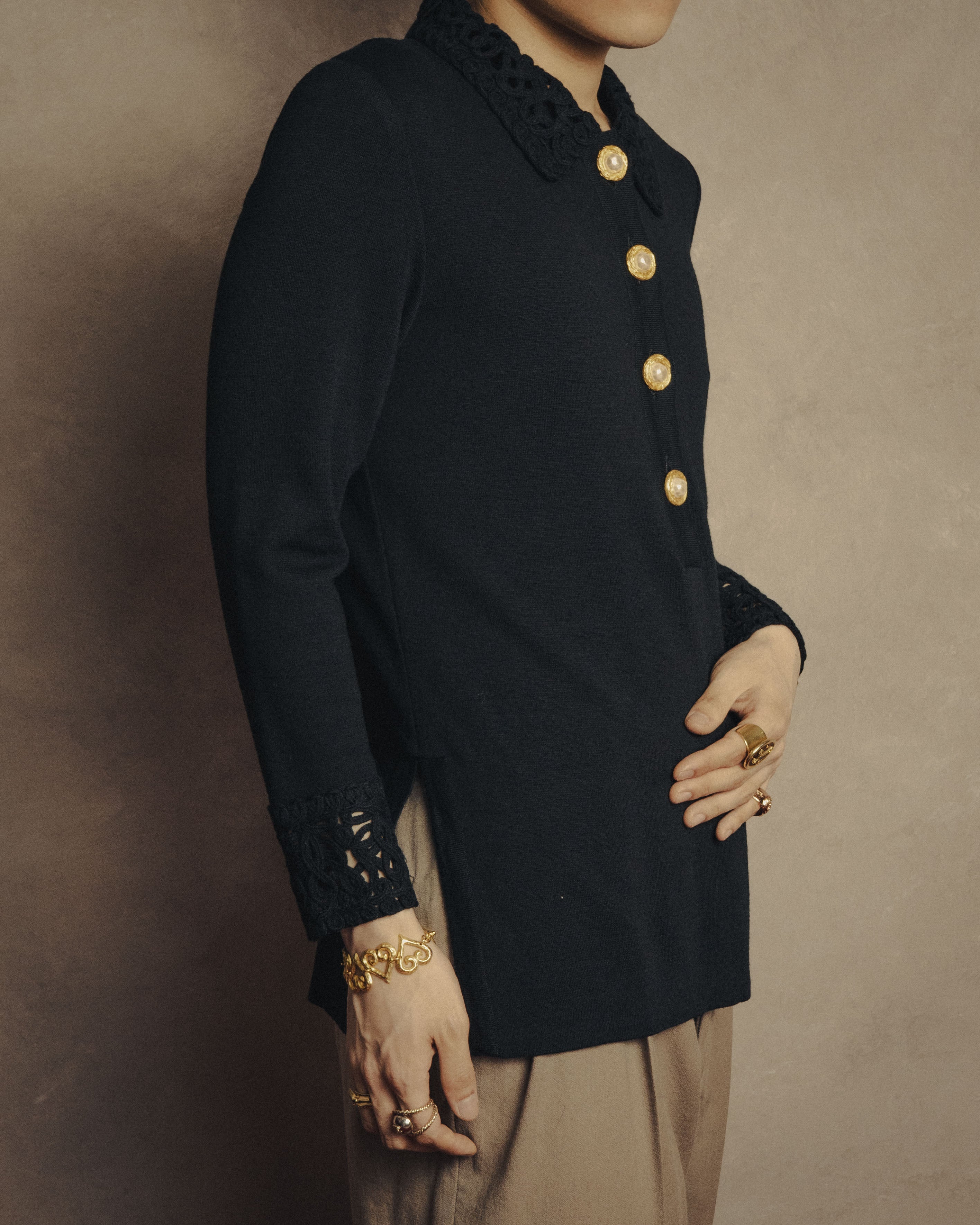 -SPECIAL- “Yves Saint Laurent” 90’s crochet collar pearl button knit pullover
