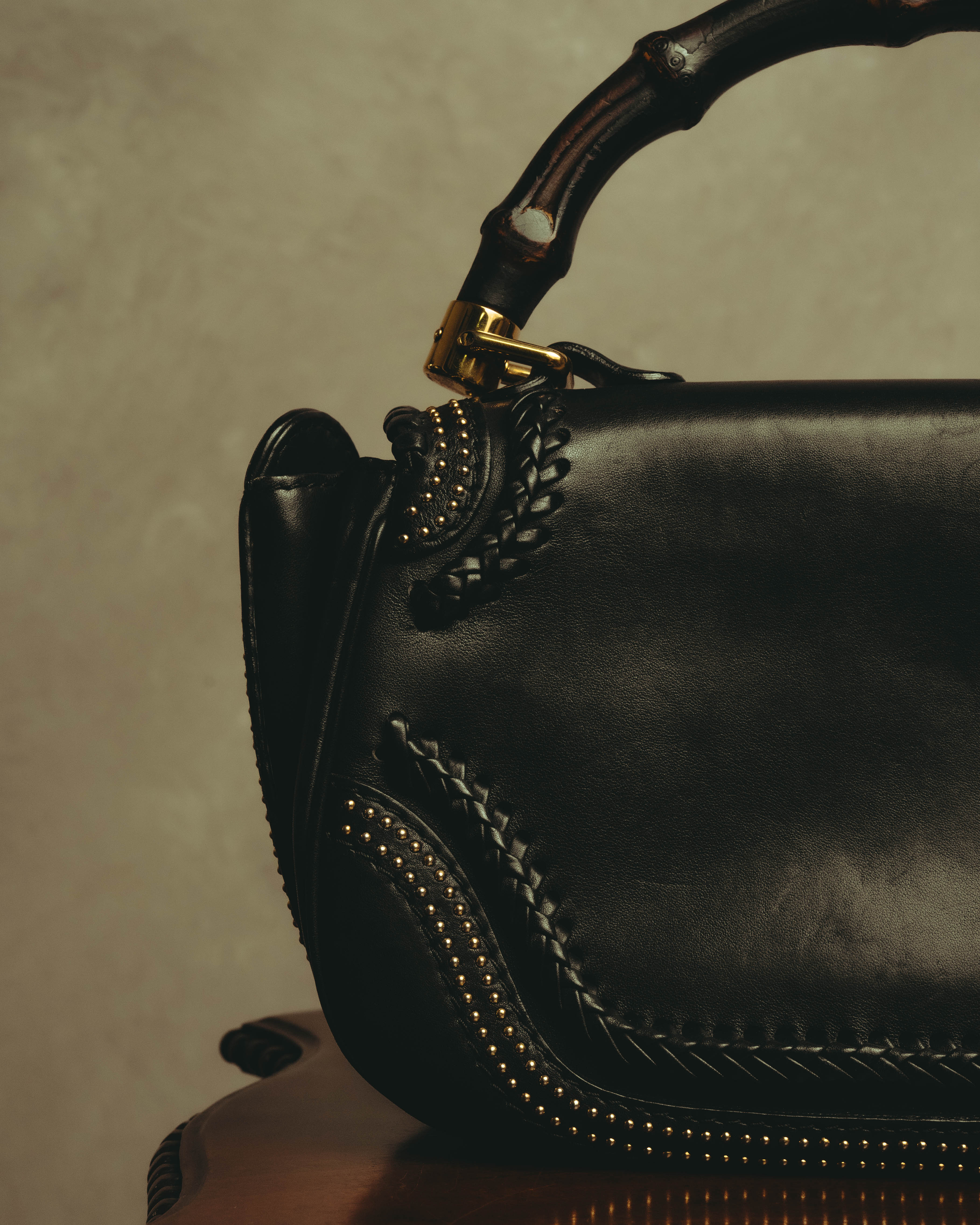 –SPECIAL– "GUCCI" 10's Embellished bamboo leather handbag