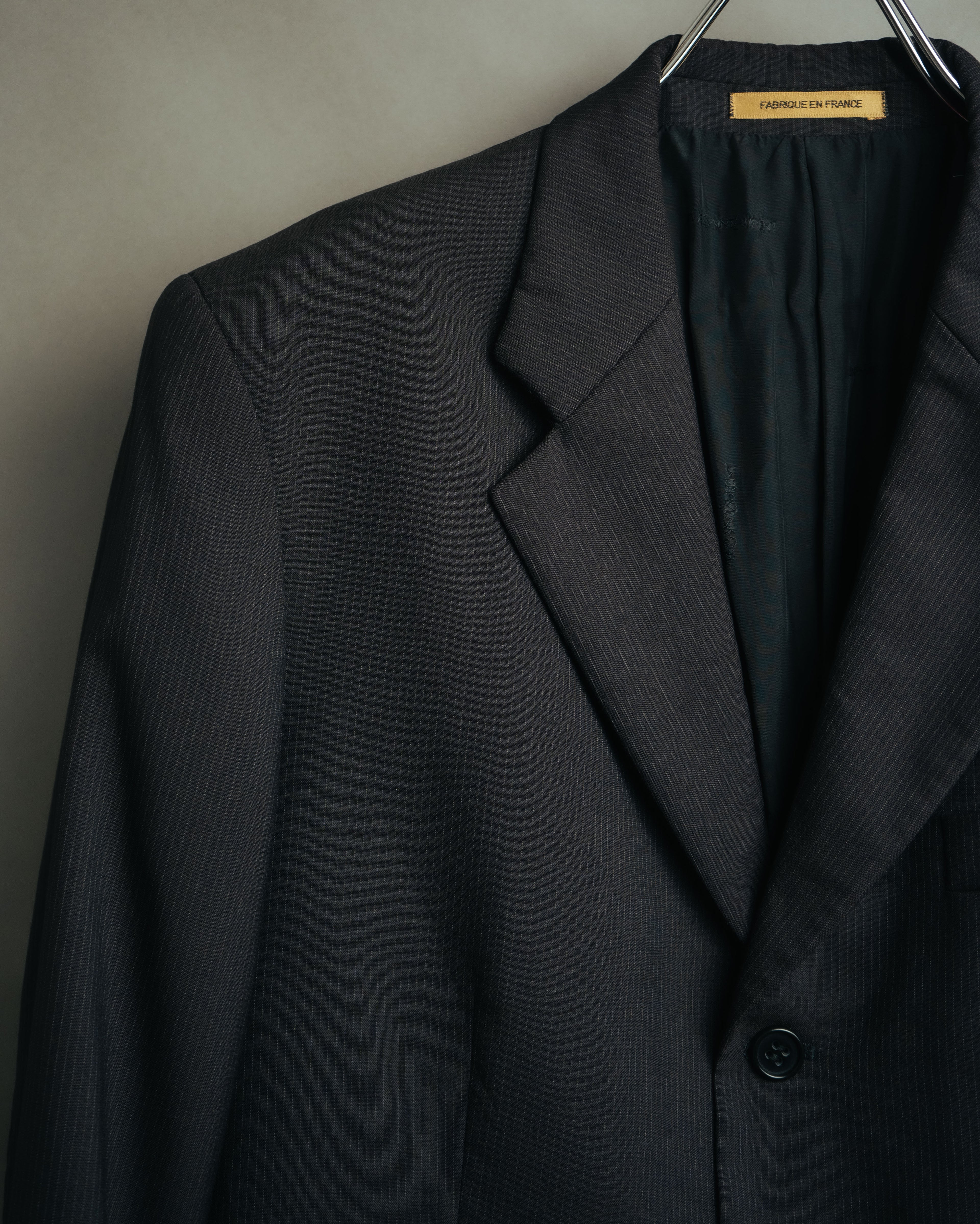-MOOD Vintage Collections-
90’s Pinstripe wool tailored jacket
by Yves Saint Laurent pour homme