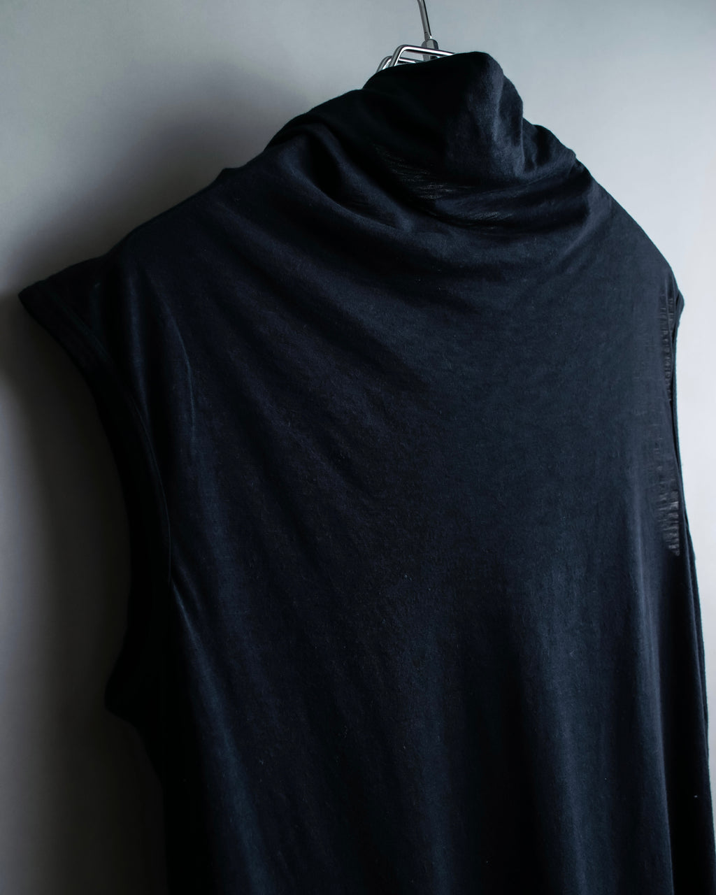 “Y’s 1998SS” Asymmetry designed high neck no sleeve top