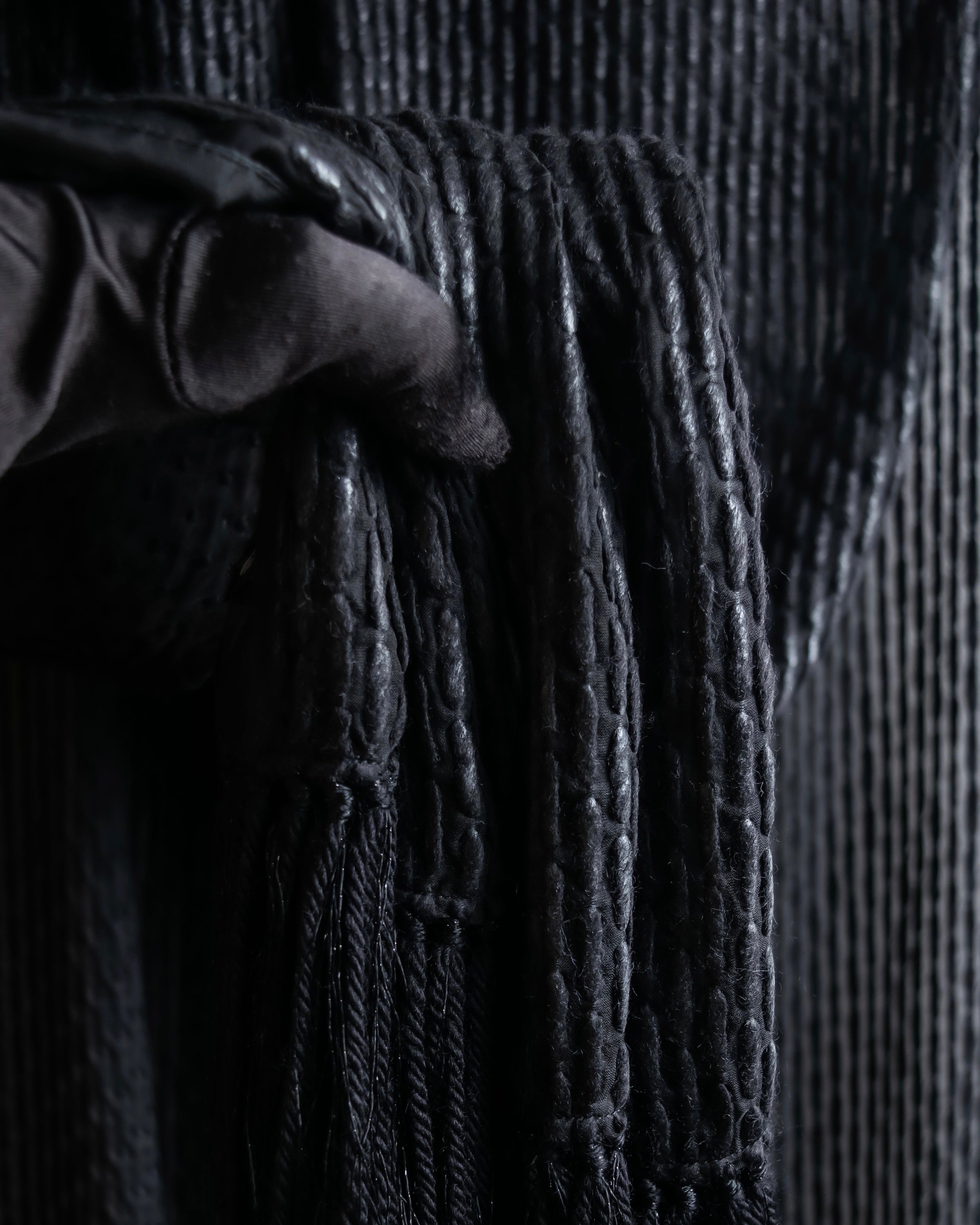 "GIORGIO ARMANI" Waffle low gauge knit fringe design stole