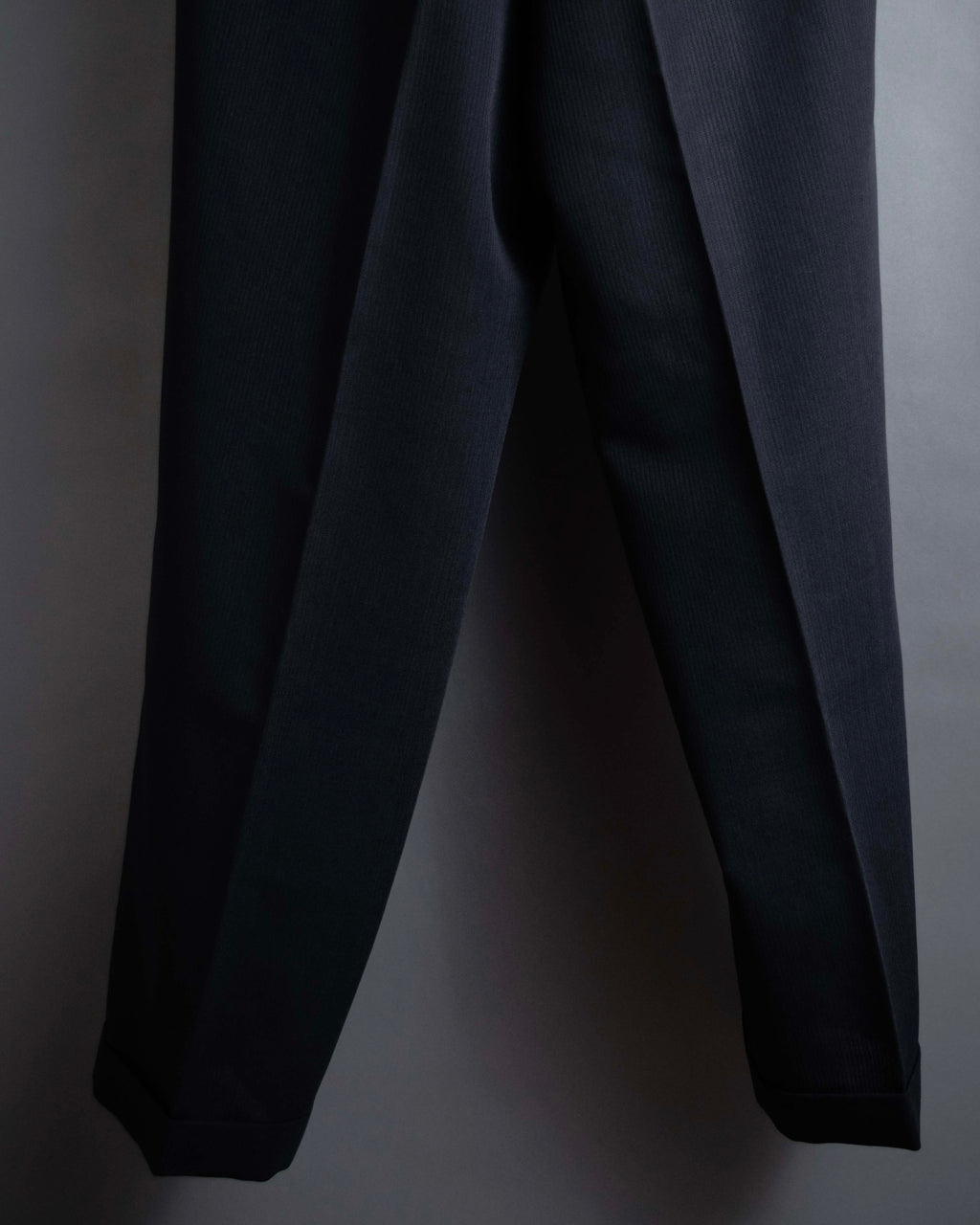 "GIORGIO ARMANI" LE COLLEZIONI line shadow stripe pattern set up