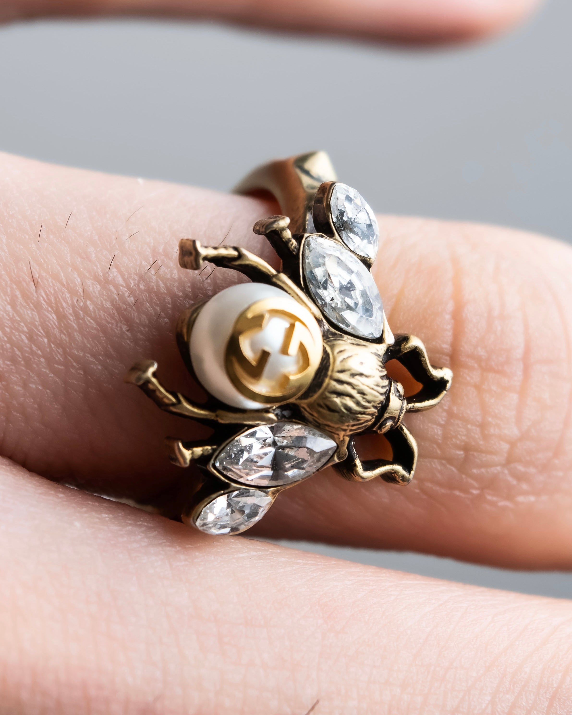 "GUCCI" Bee motif interlocking G ring